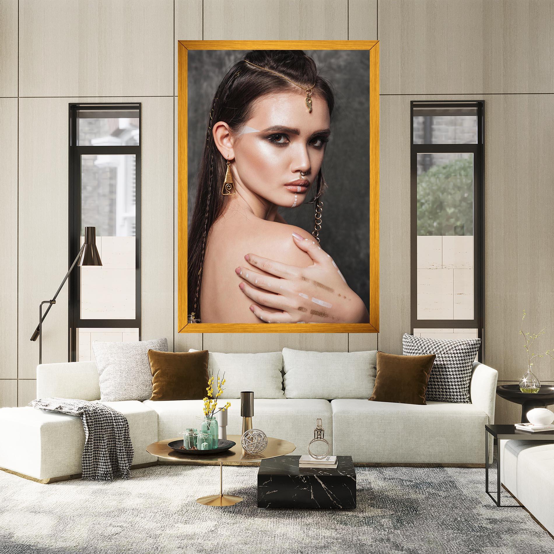 Картина на платно Gold Triangle Earring mockup 2