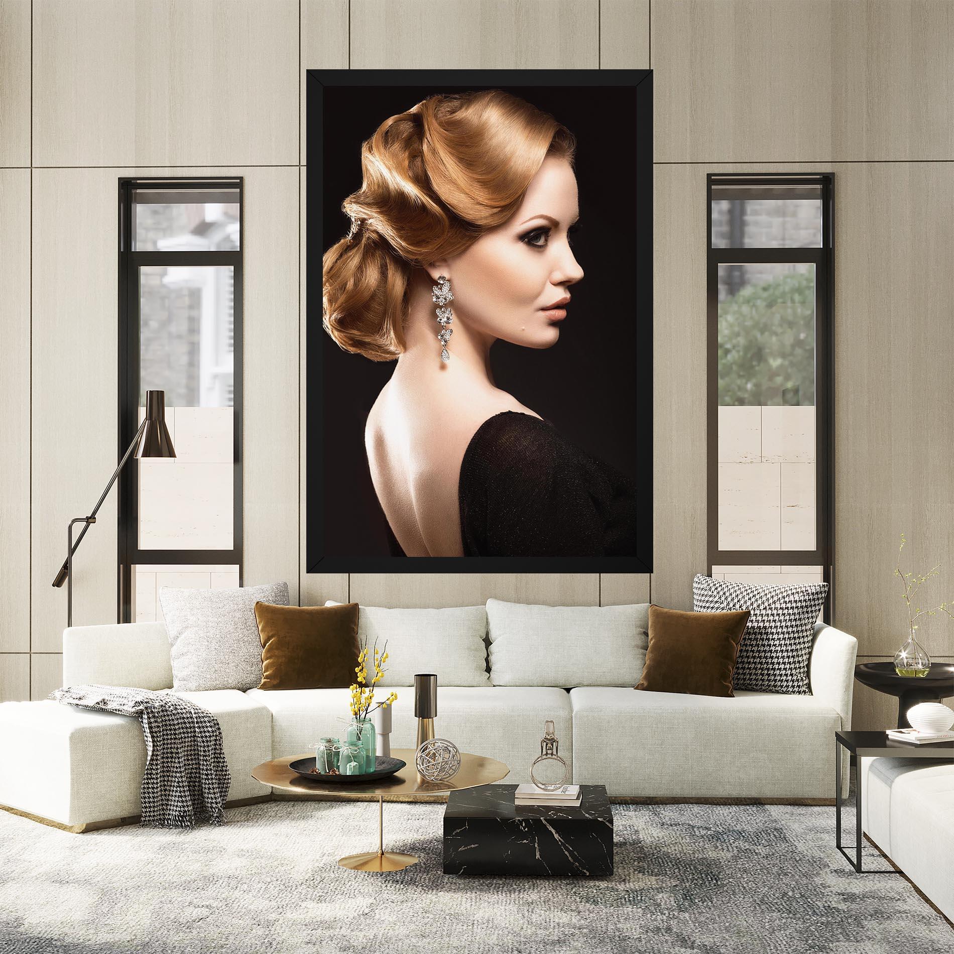 Картина на платно Elegant Earrings mockup 2