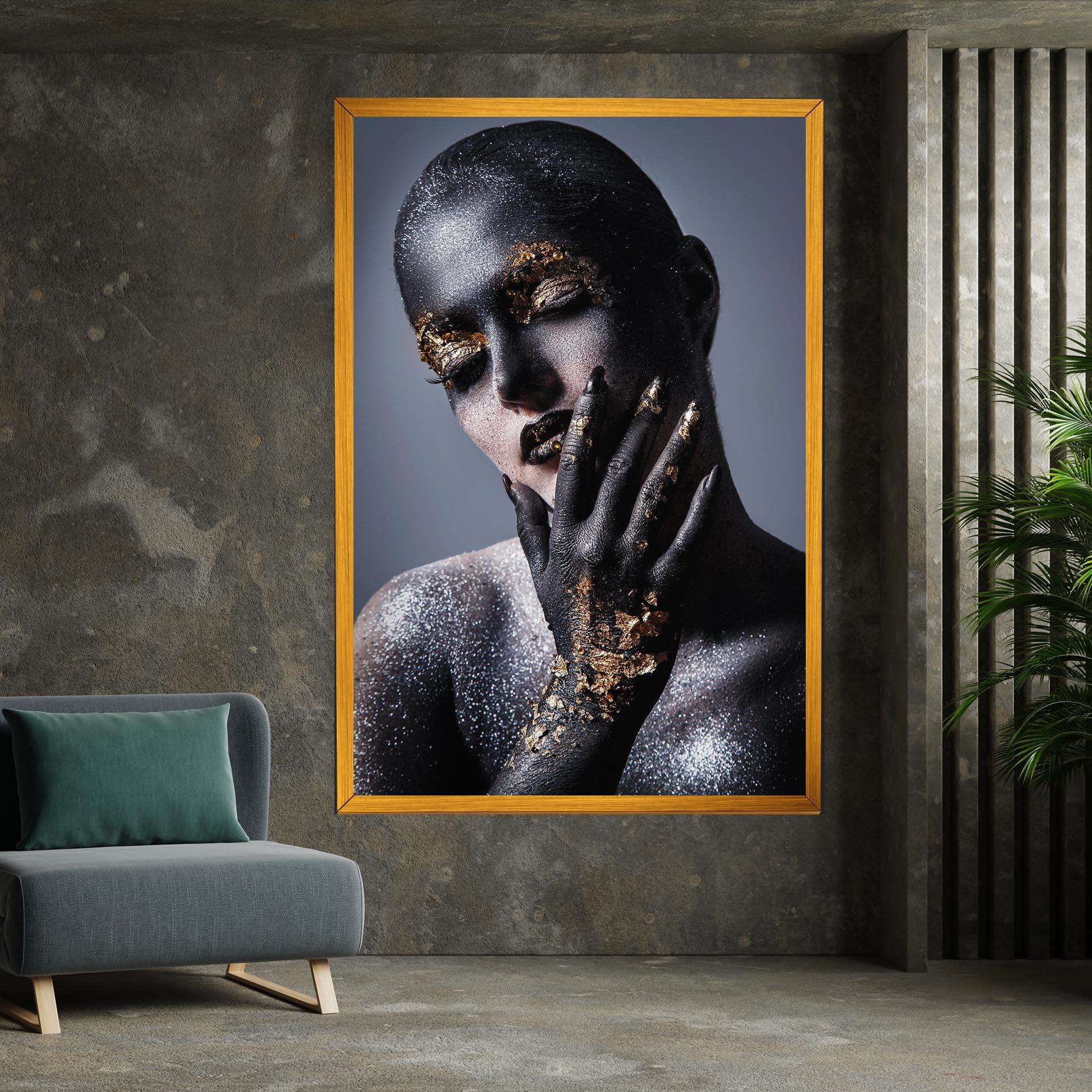 Картина на платно Artistic Black Makeup mockup 7