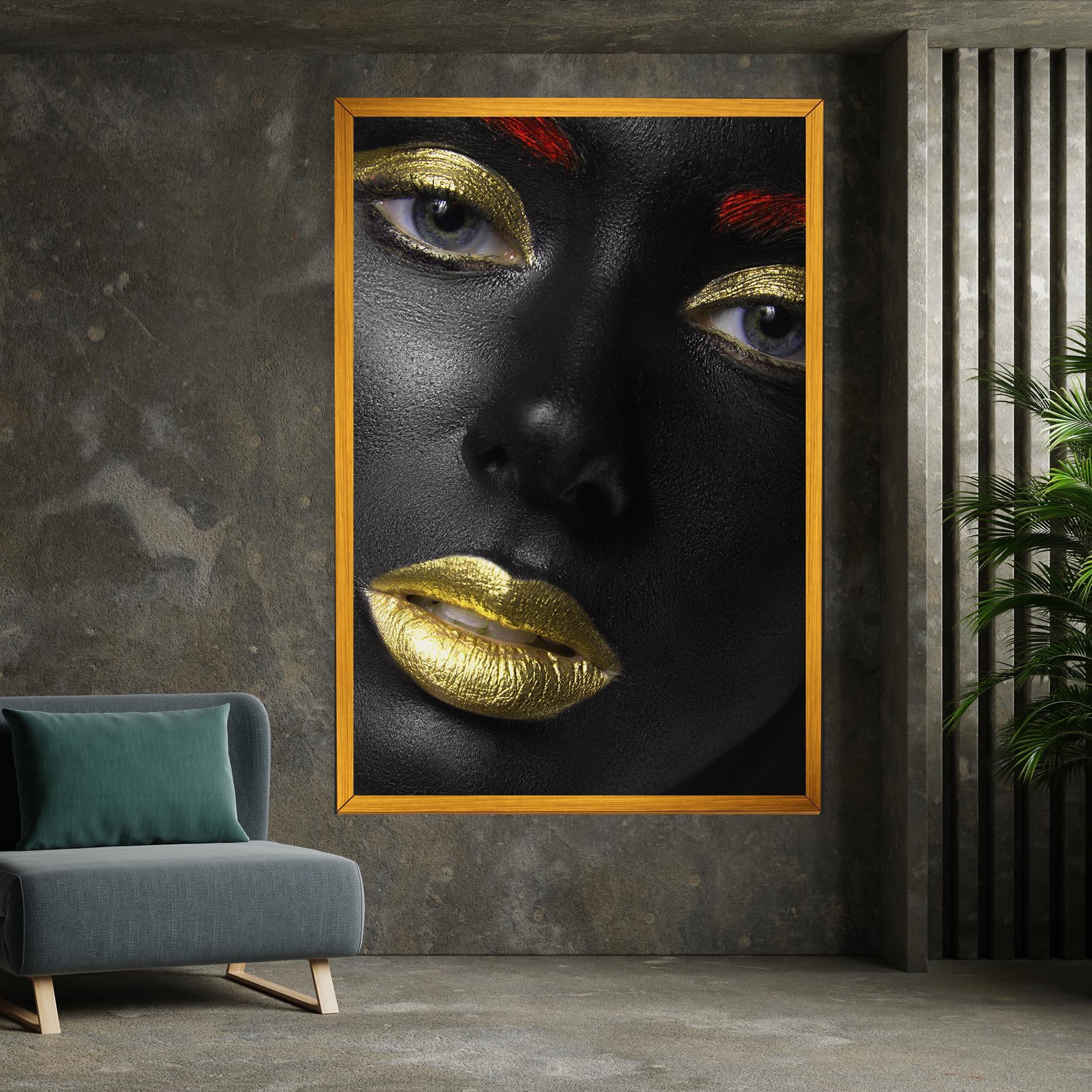 Картина на платно Gold Make Up And Lips mockup 7