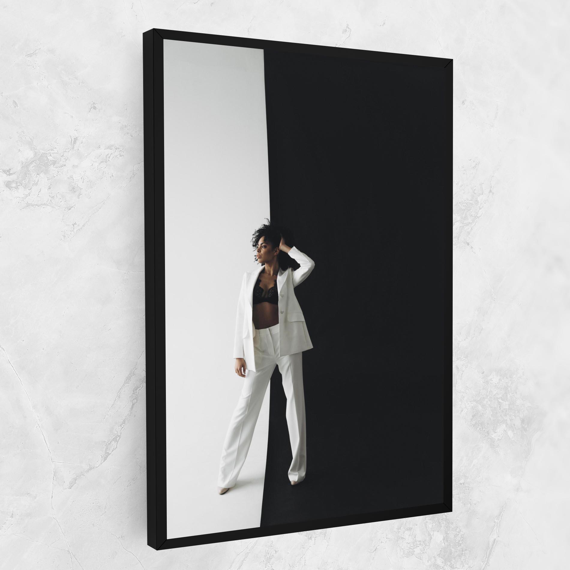 Картина на платно African Girl White Outfit mockup 1