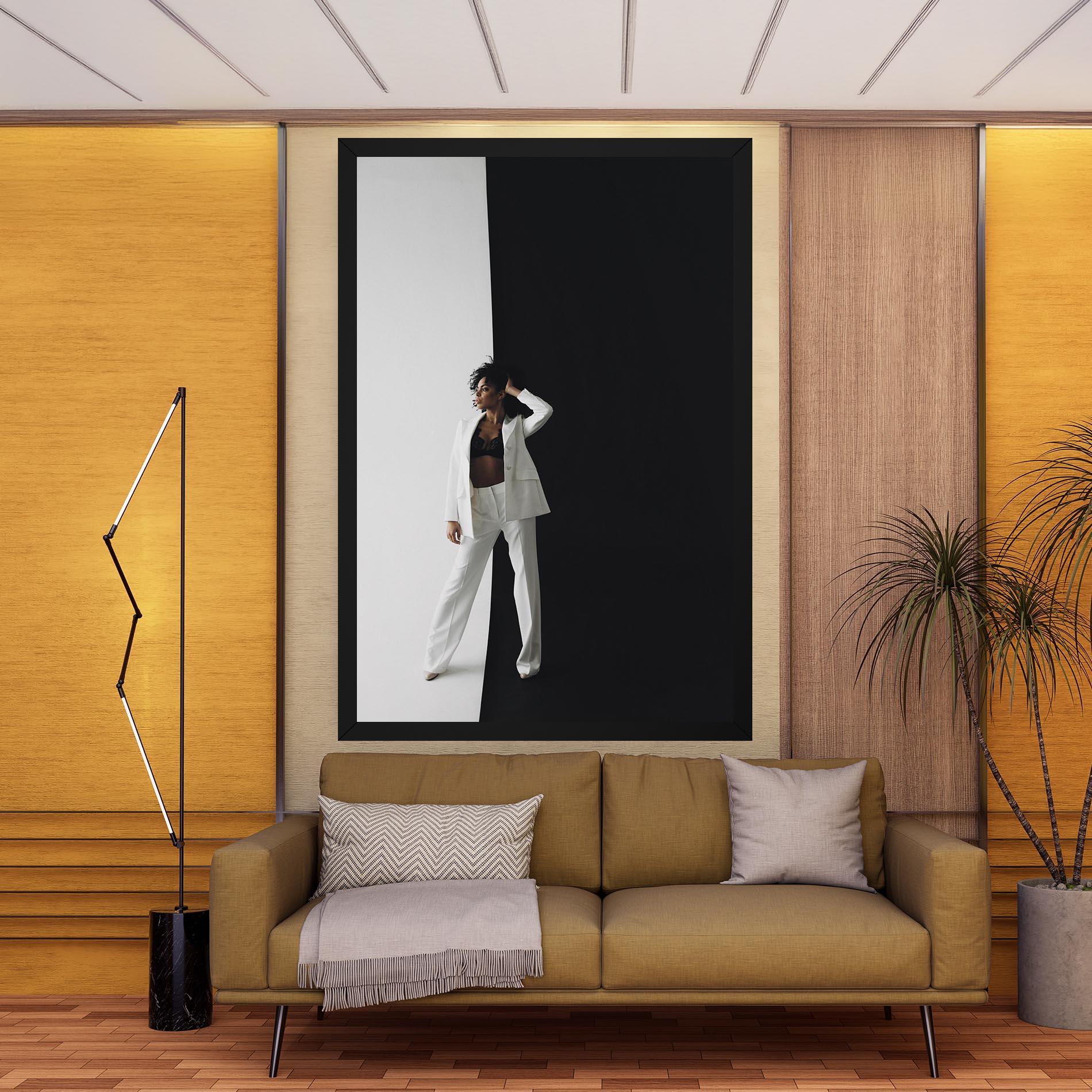 Картина на платно African Girl White Outfit mockup 9