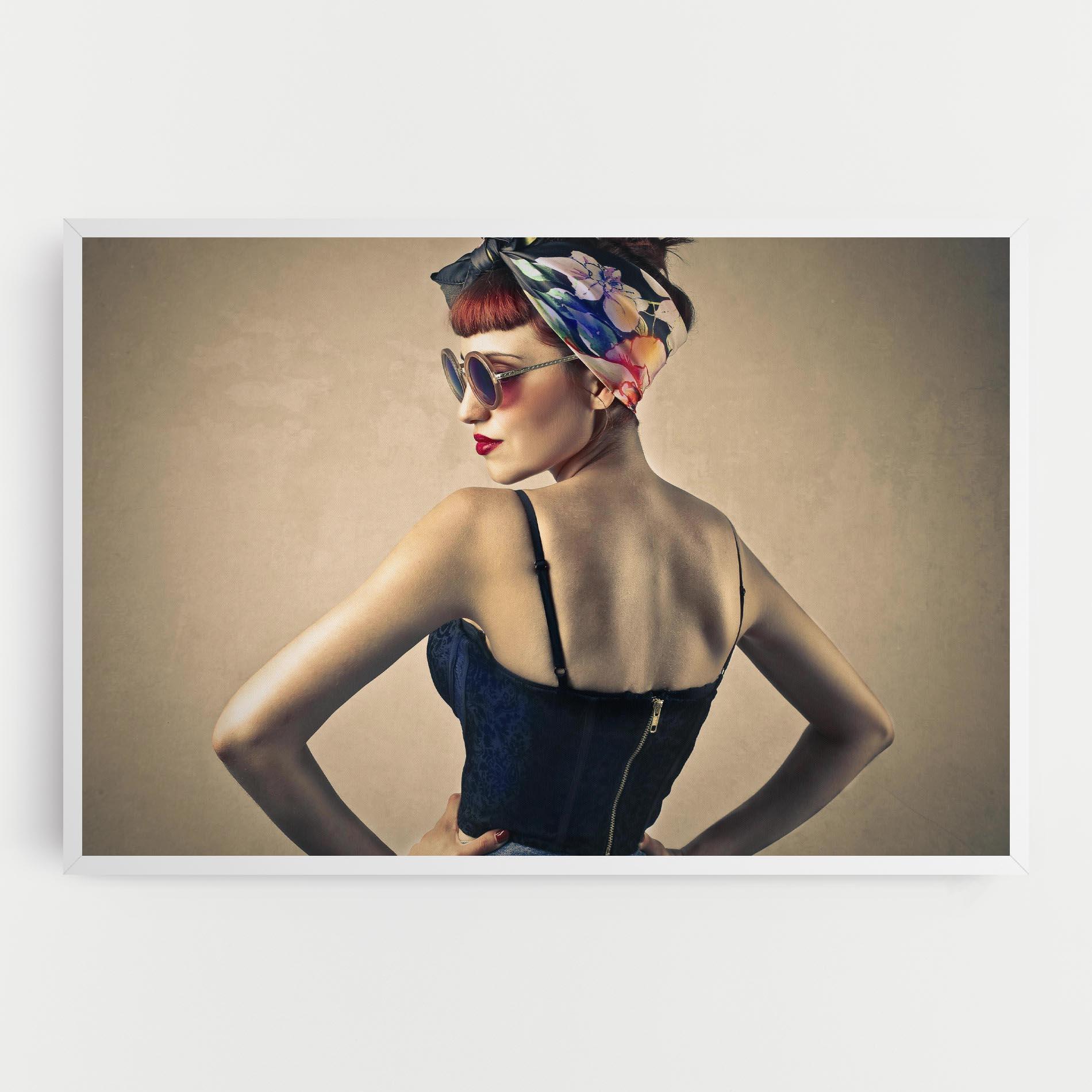 Картина на платно Pin Up Girl mockup 0