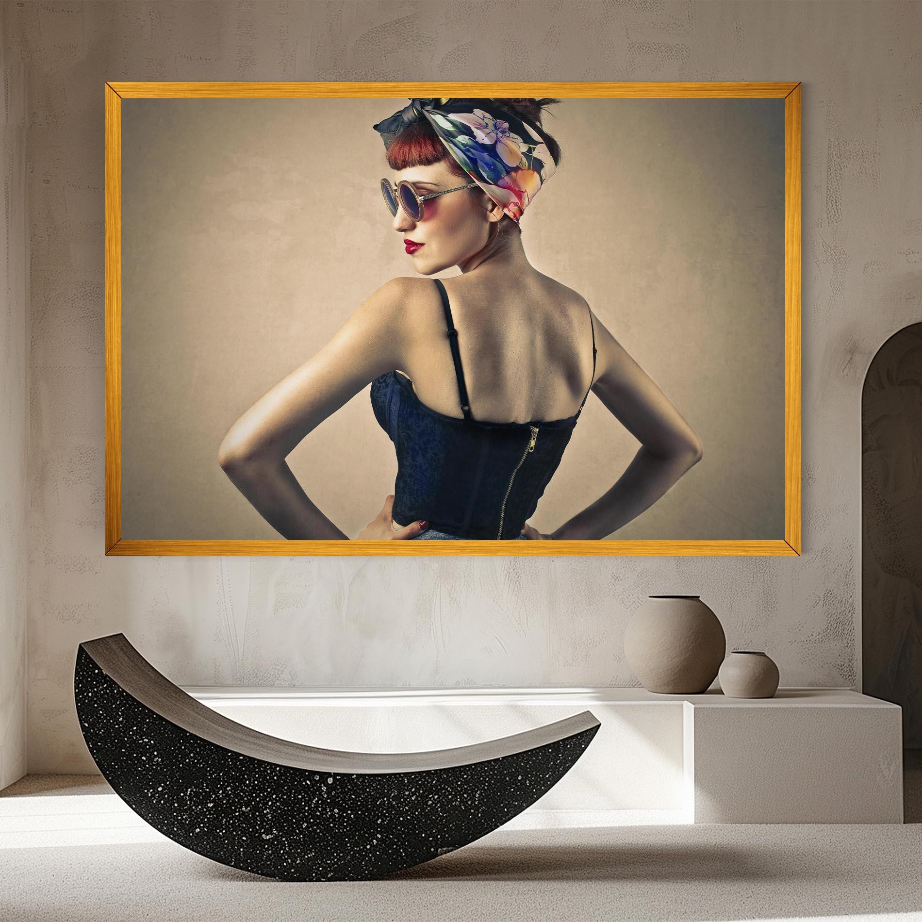 Картина на платно Pin Up Girl mockup 8