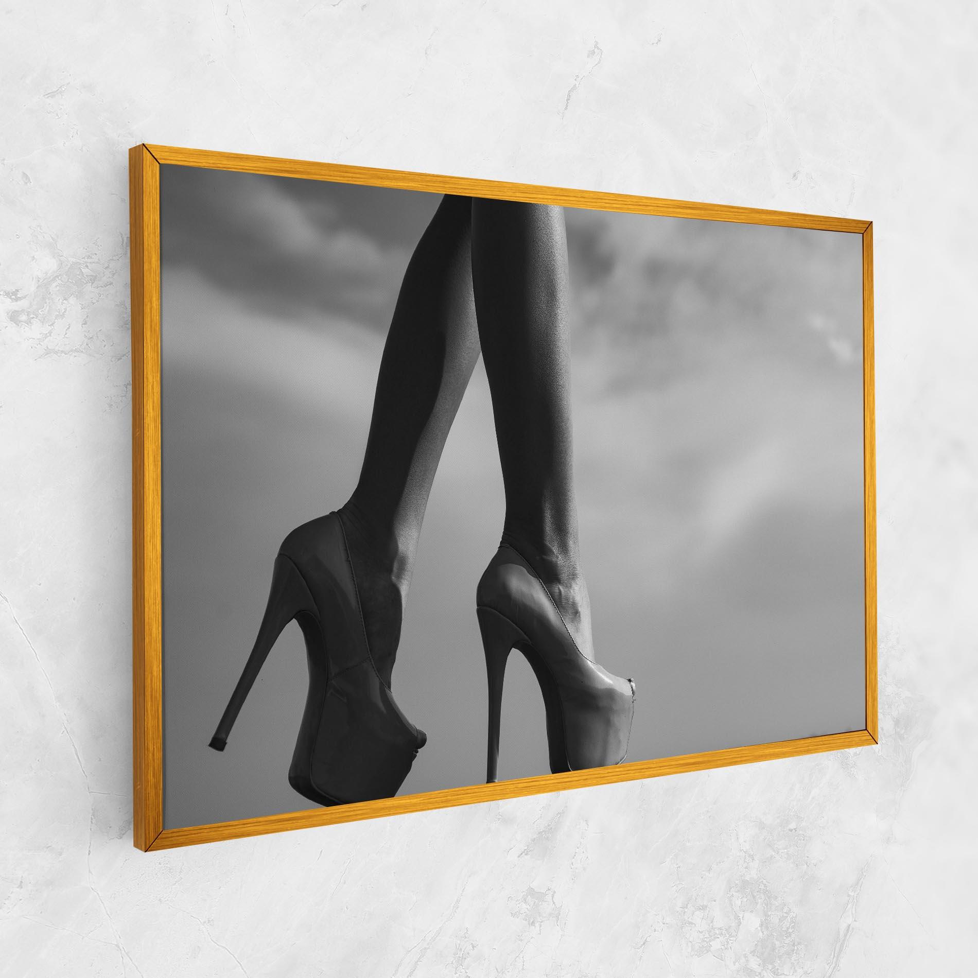 Картина на платно Heels Sky Background mockup 1