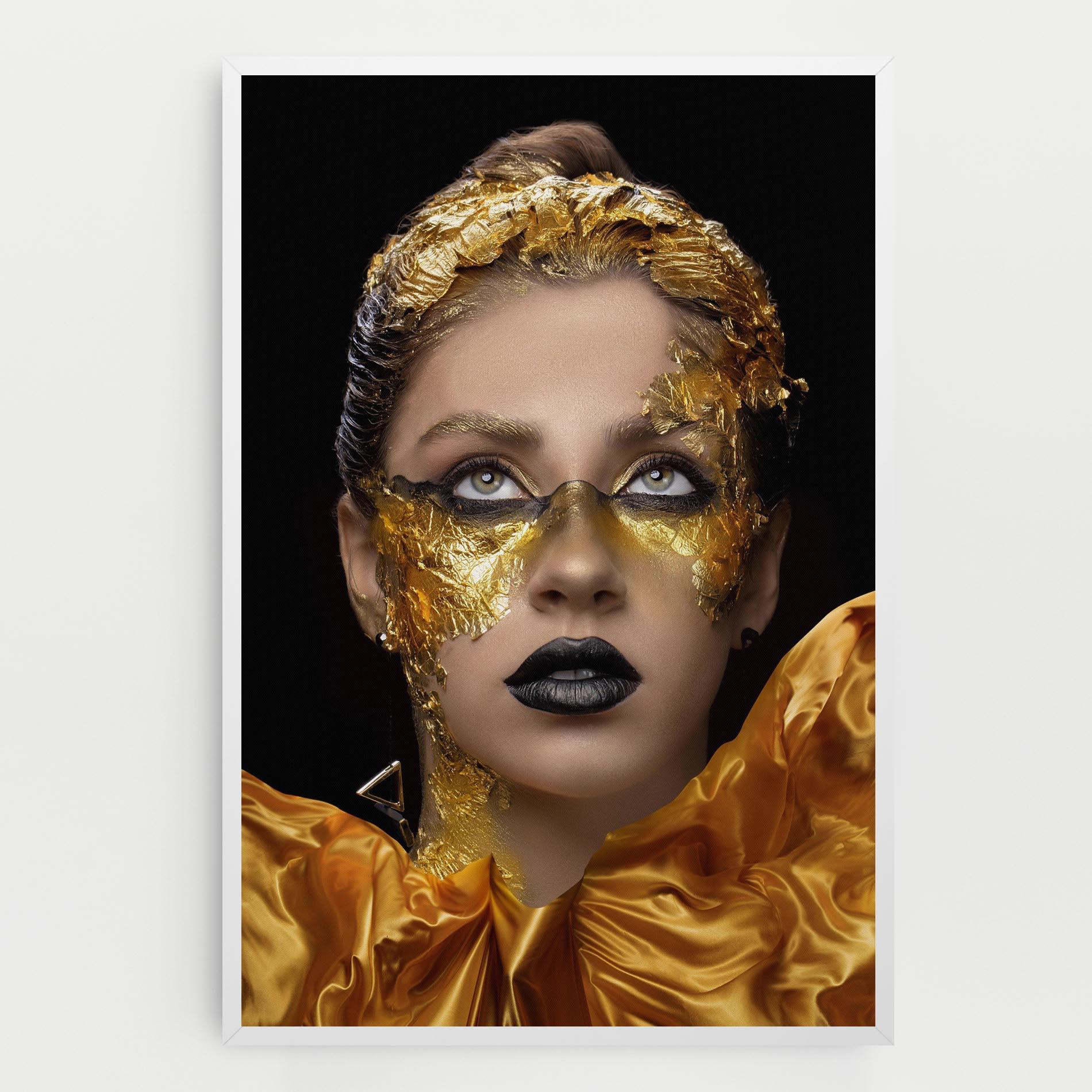 Картина на платно Glamorous Gold Outfit mockup 0