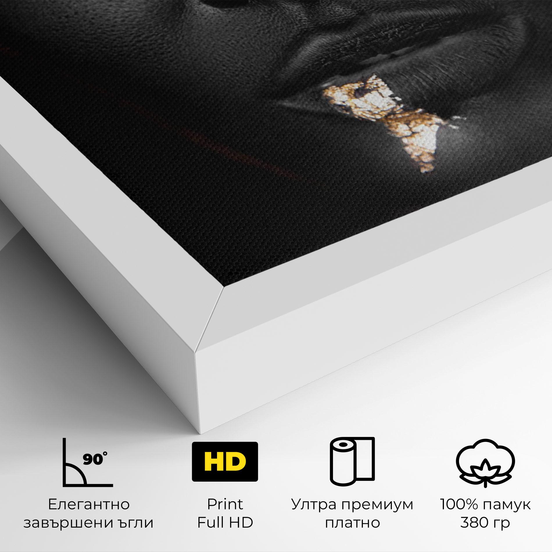 Картина на платно Golden Face mockup 4