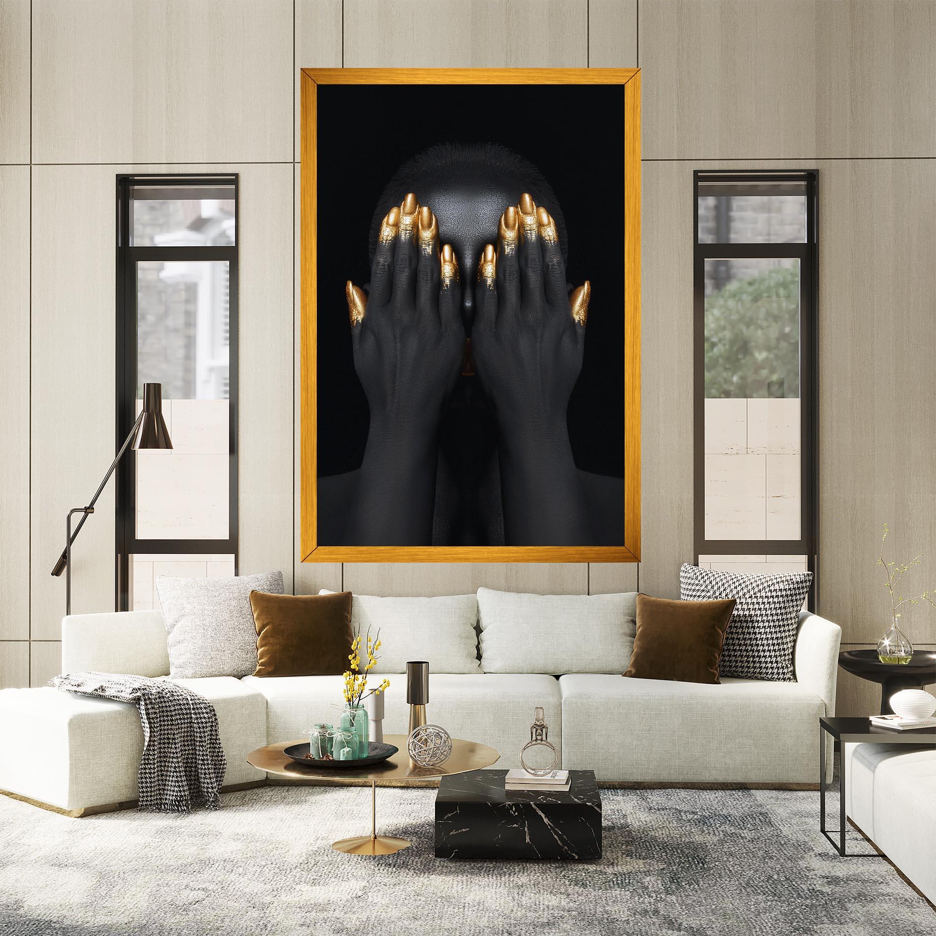 Картина на платно Gold Fingertips Chain mockup 2