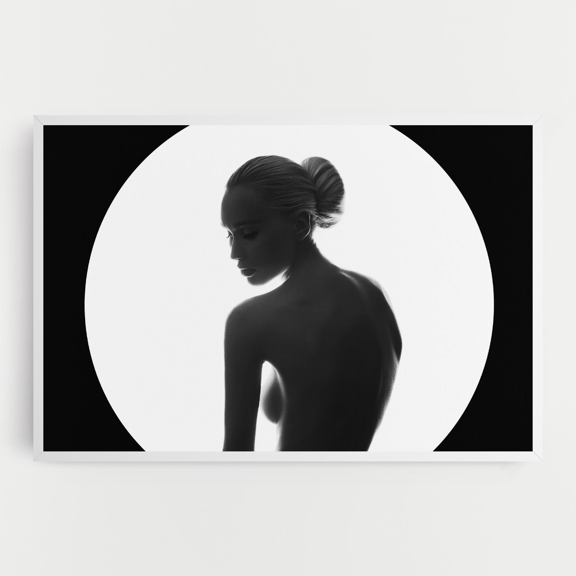 Woman Body Circle mockup 0