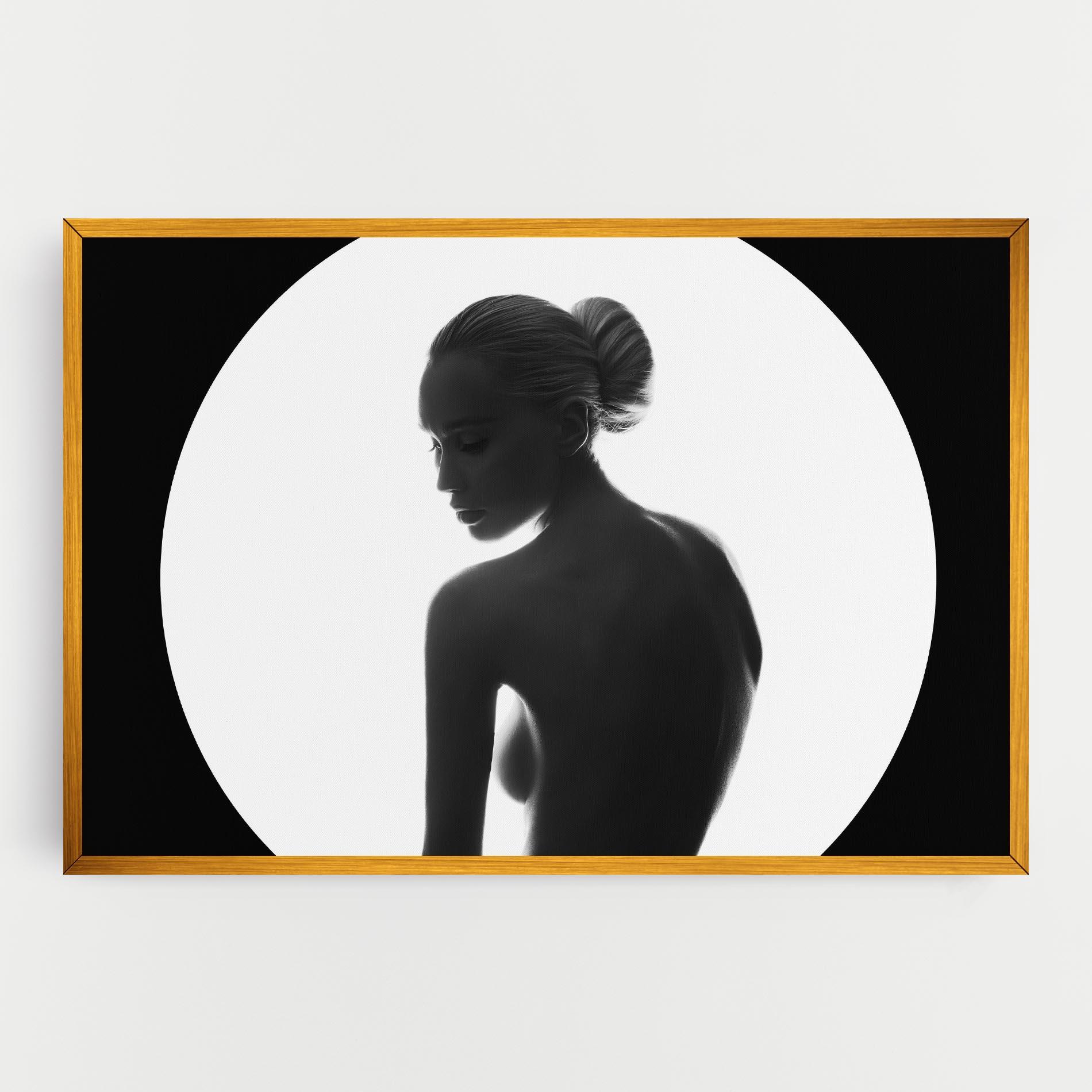 Картина на платно Woman Body Circle mockup 0