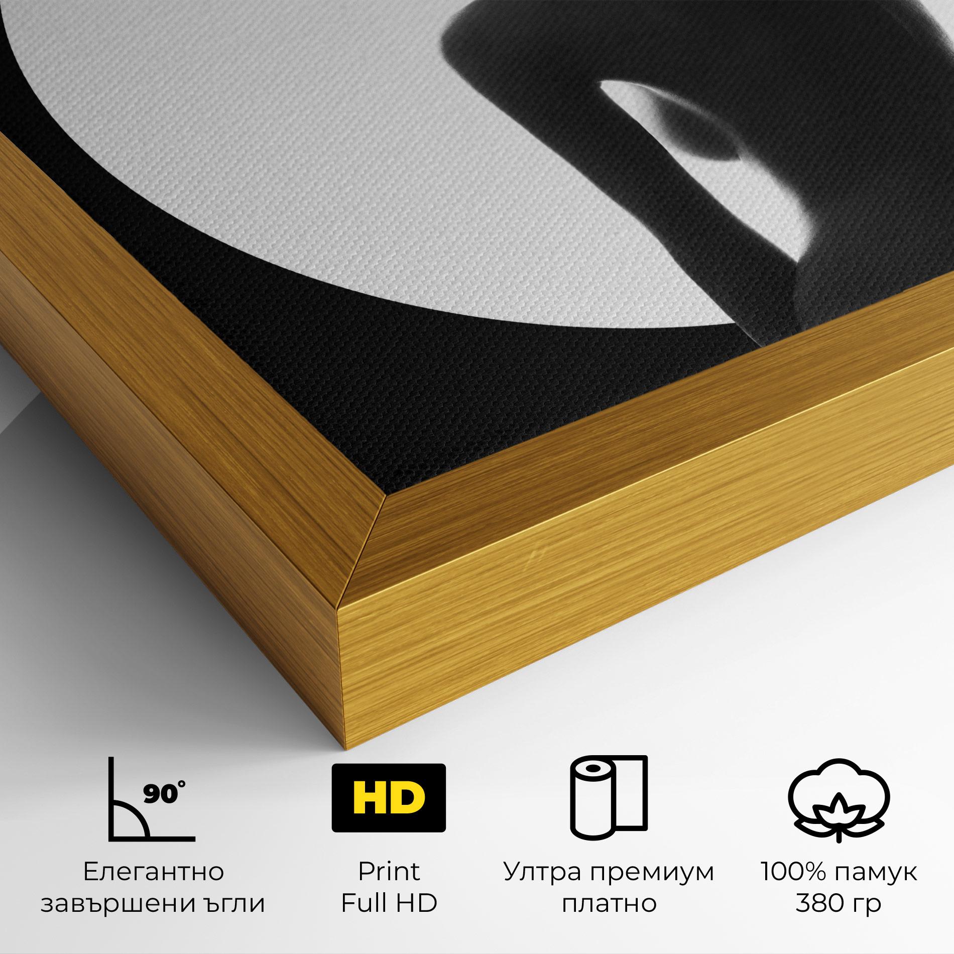 Картина на платно Woman Body Circle mockup 4