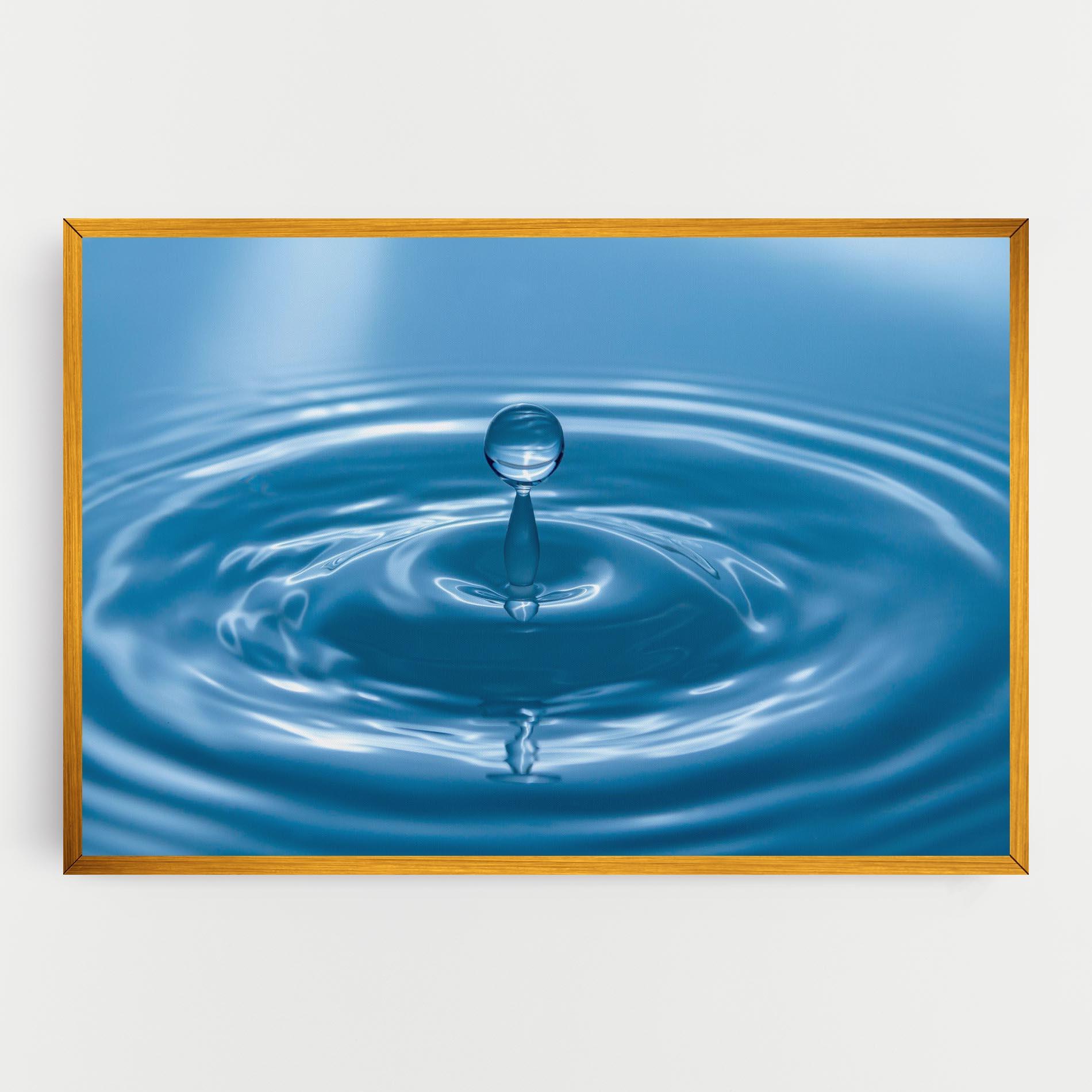 Картина на платно Drop Close Up mockup 0