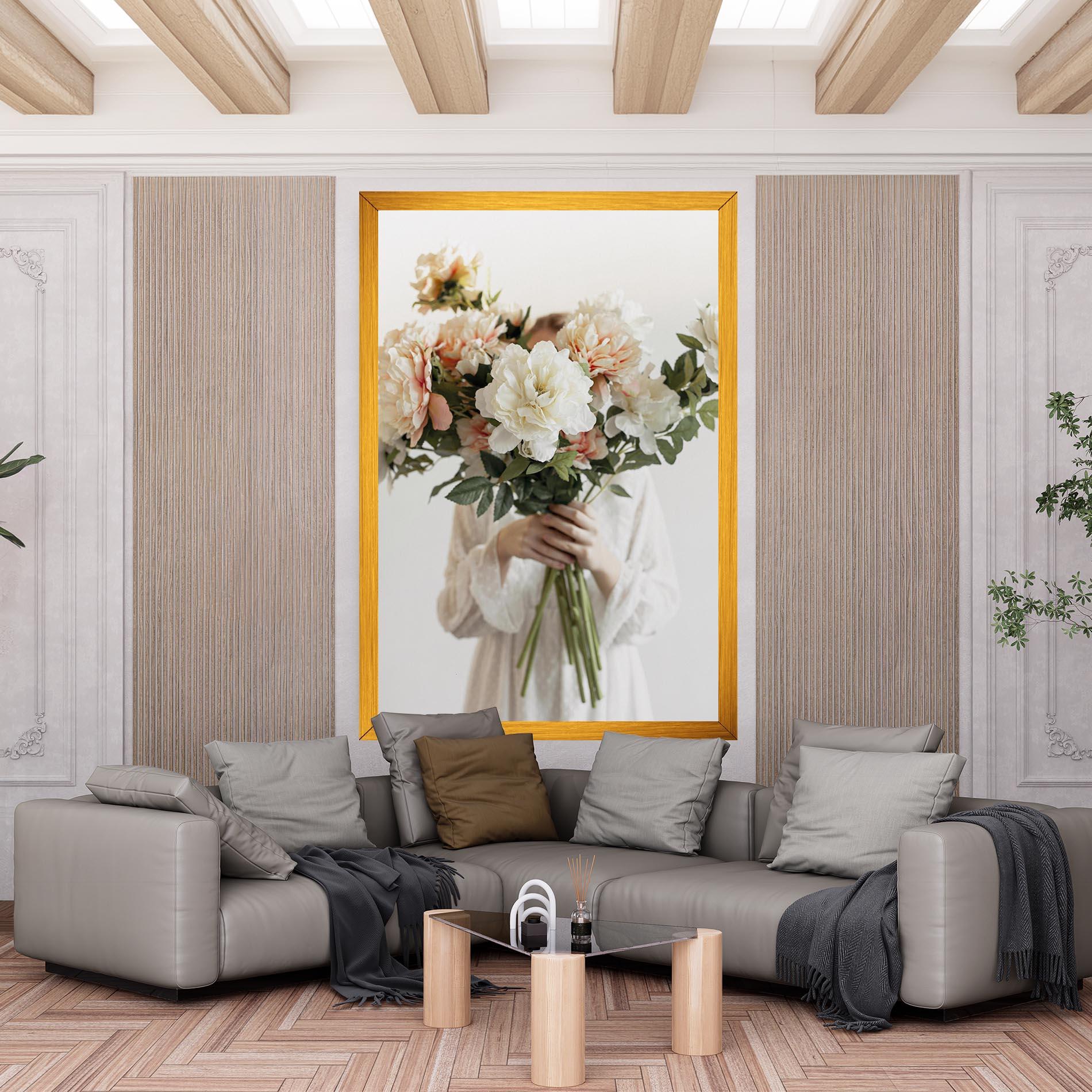 Картина на платно Bouquet Holding mockup 6