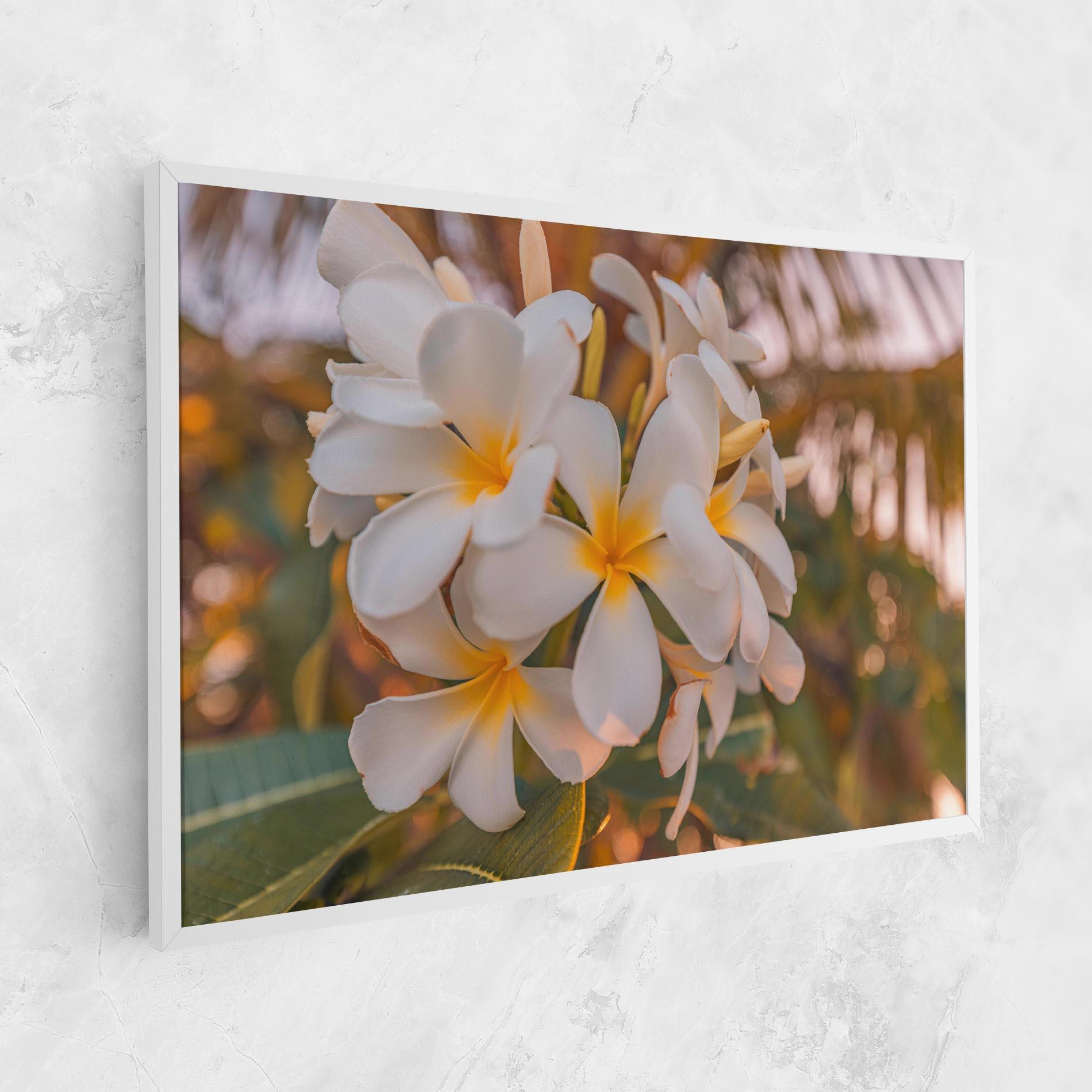 Картина на платно White Plumeria mockup 1