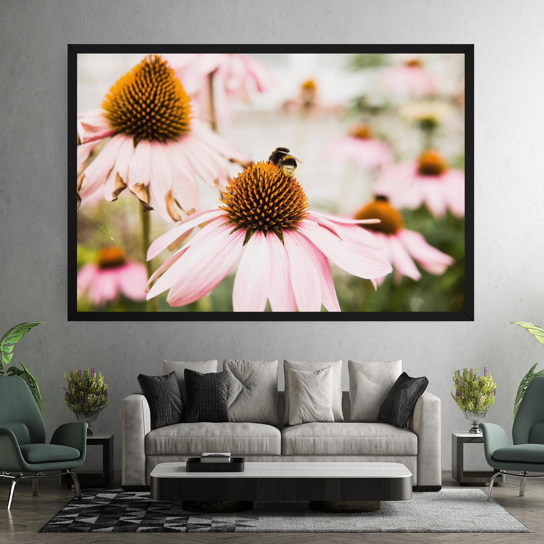 Картина на платно Daylight Flower mockup 7