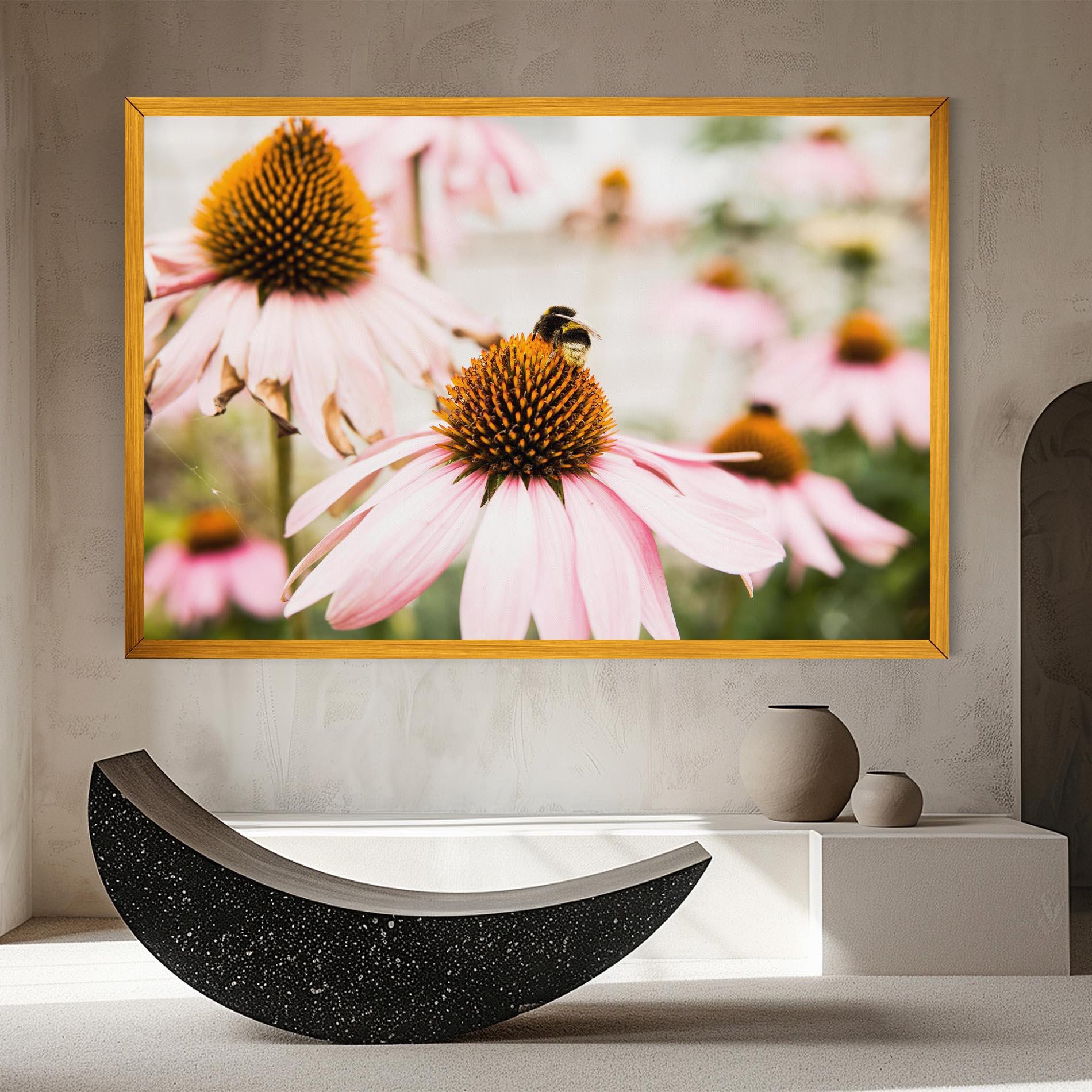 Картина на платно Daylight Flower mockup 8