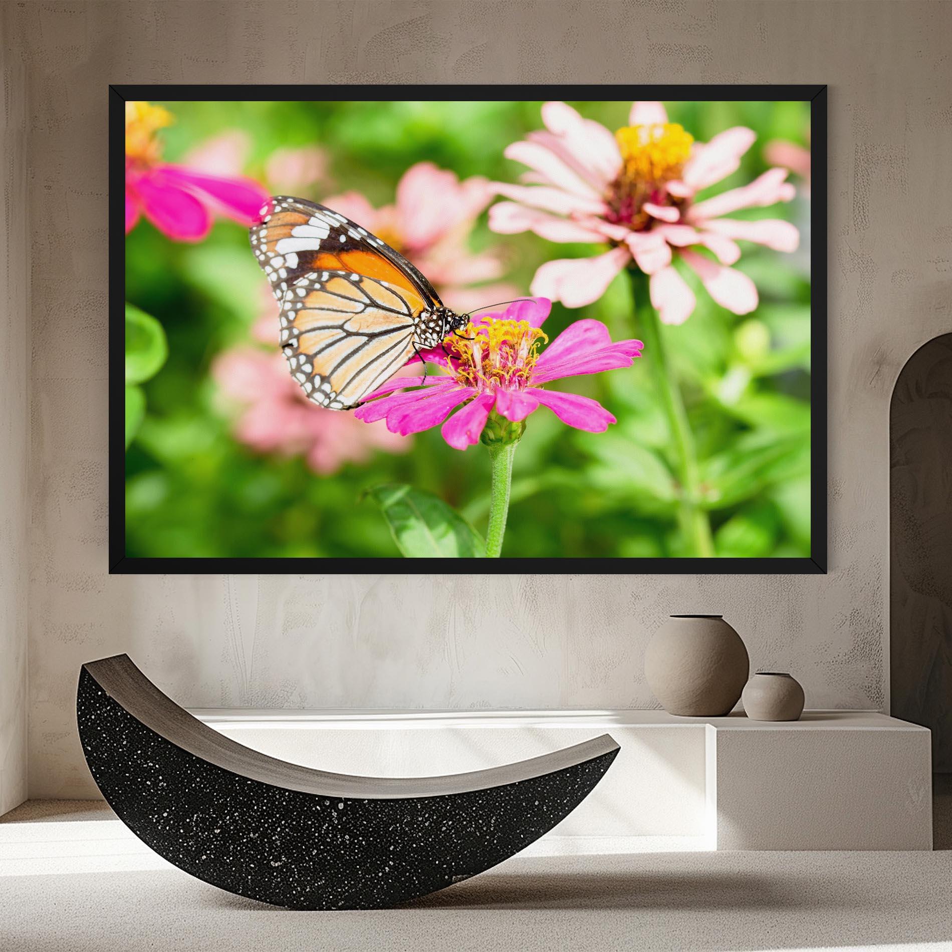 Картина на платно Daylight Butterfly mockup 8