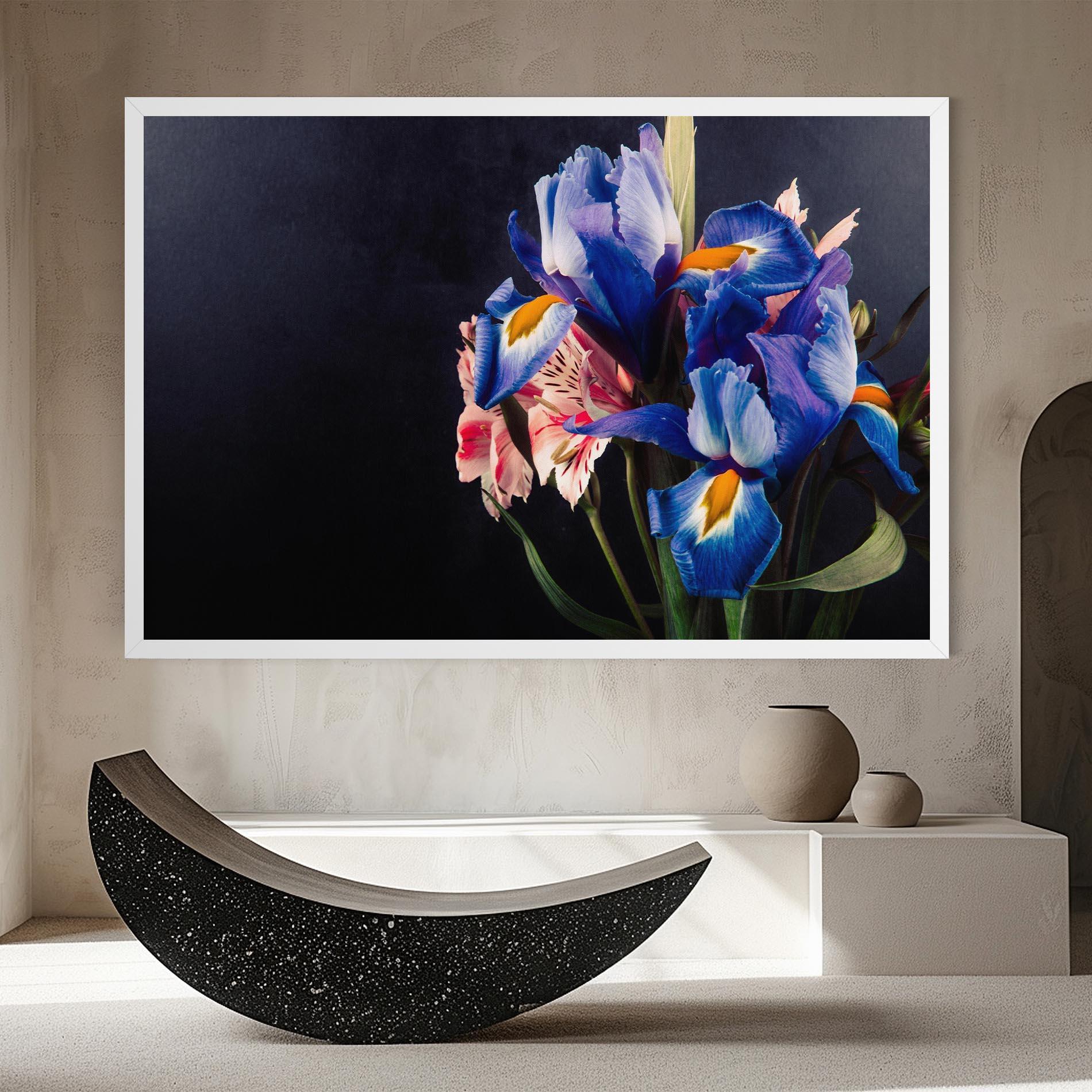 Картина на платно Iris Bouquet mockup 8