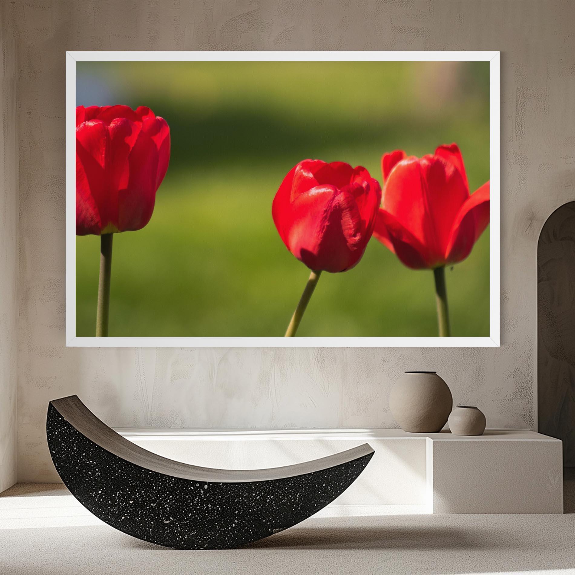Картина на платно 3 Red Tulips mockup 8