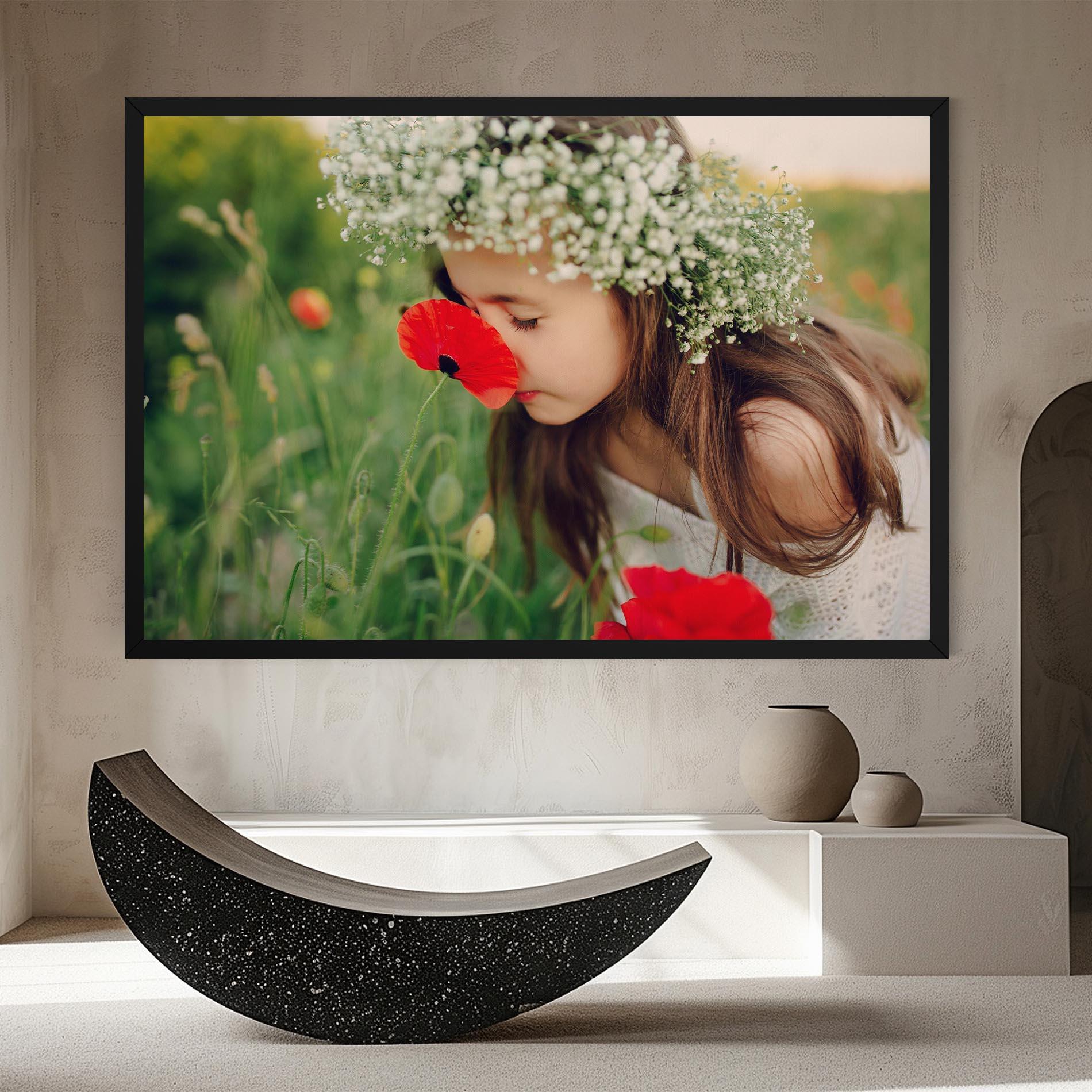 Картина на платно Girl With Poppies mockup 8