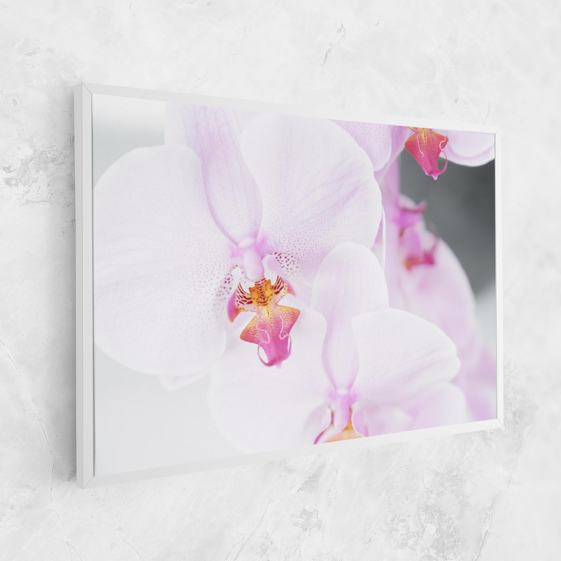 Картина на платно Light Purple Orchid mockup 1