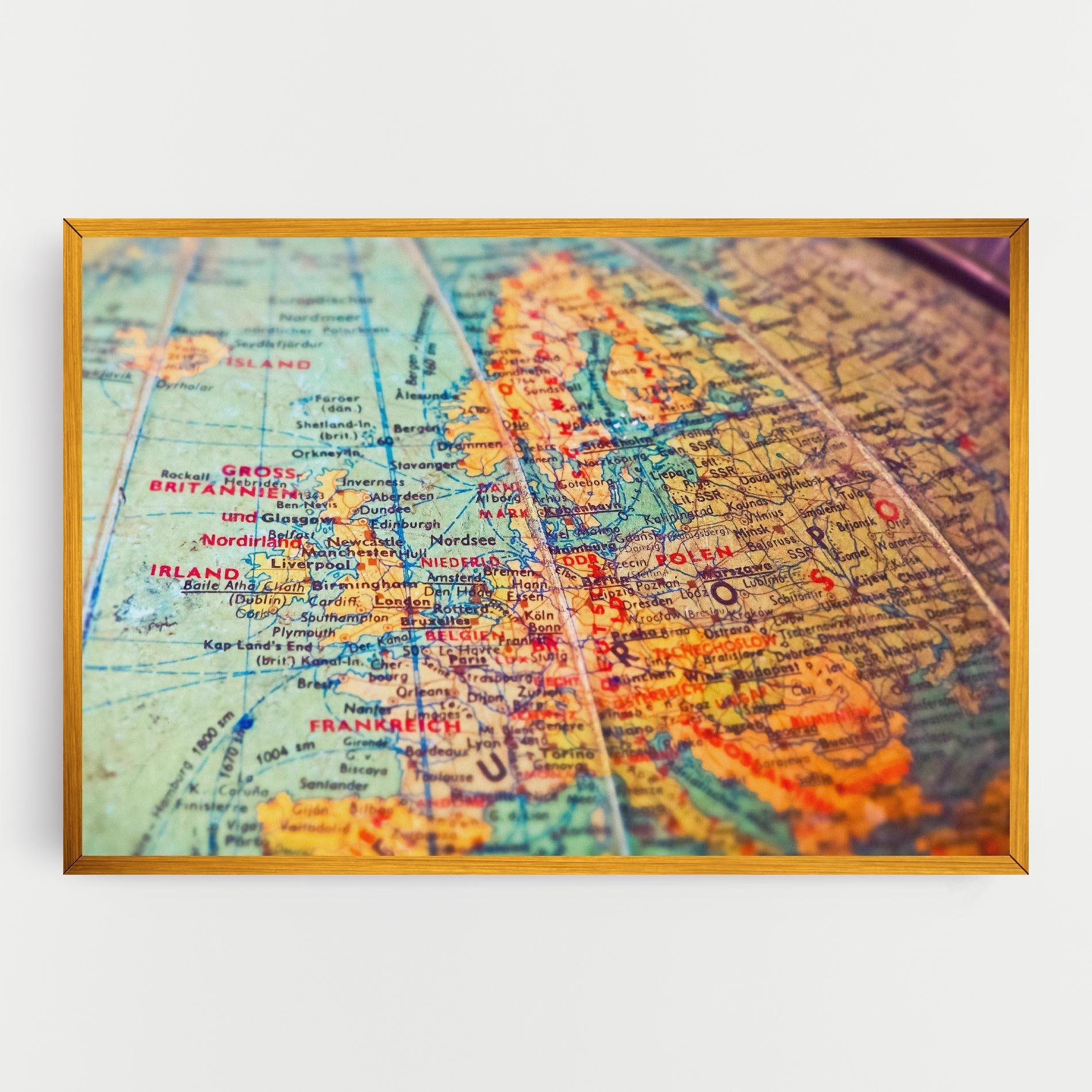 Картина на платно Globe mockup 0