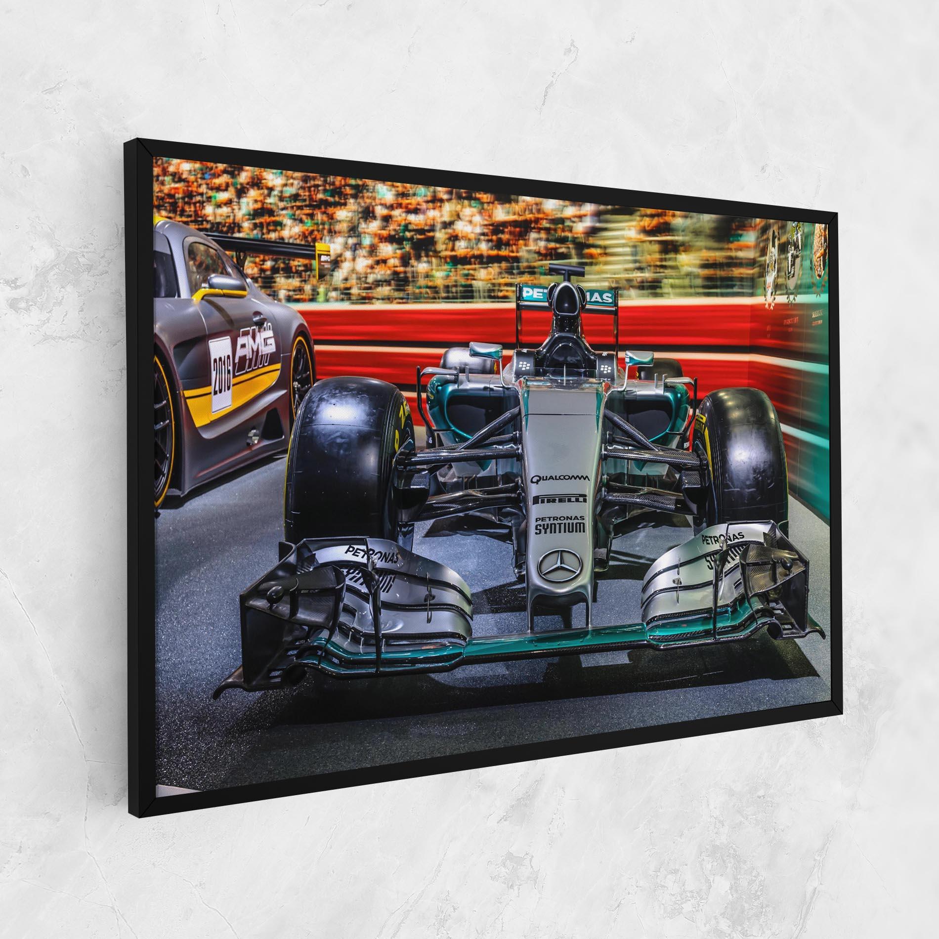 Картина на платно Black Green F1 mockup 1