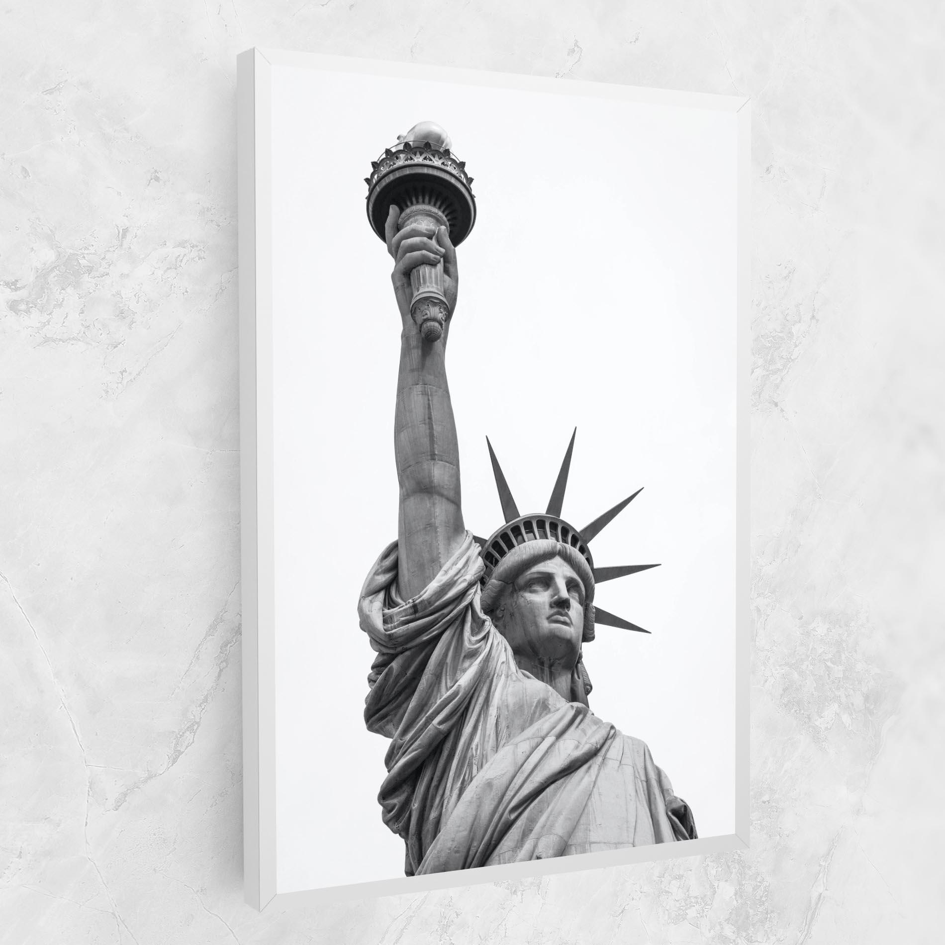Картина на платно Liberty Statue mockup 1