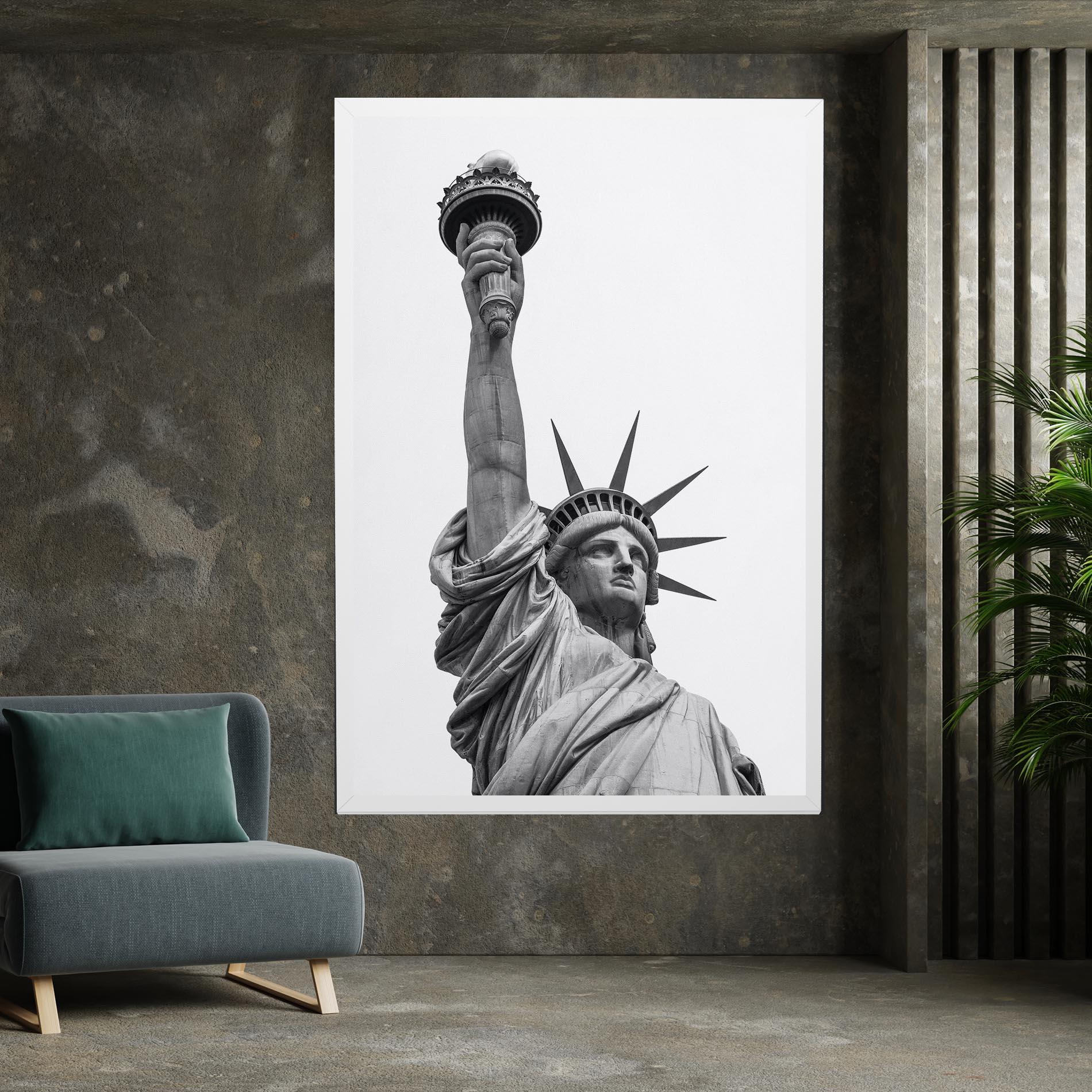 Картина на платно Liberty Statue mockup 7