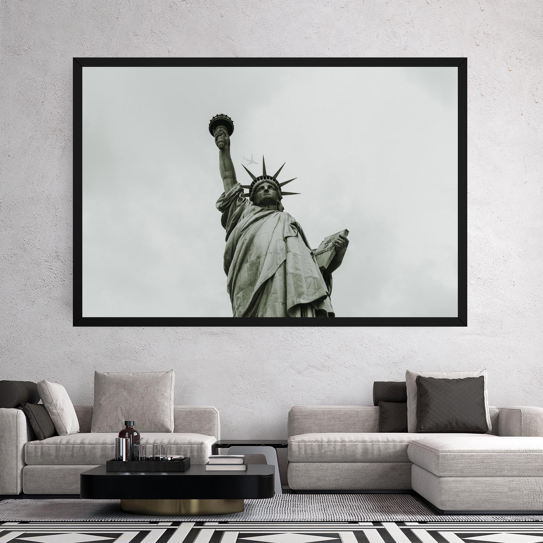 Картина на платно Liberty Statue Day mockup 2