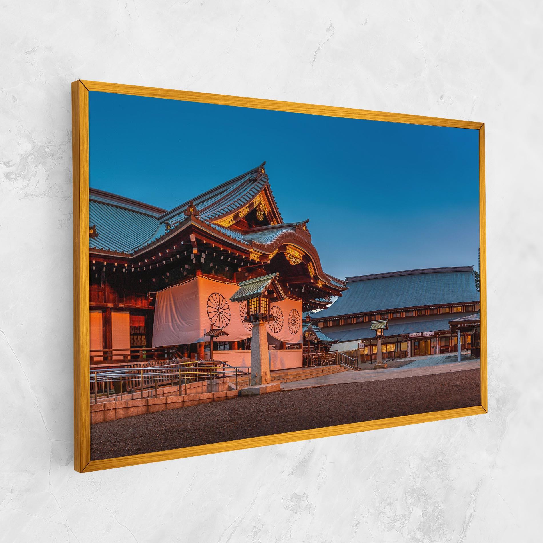 Картина на платно Yasukuni Jinja mockup 1
