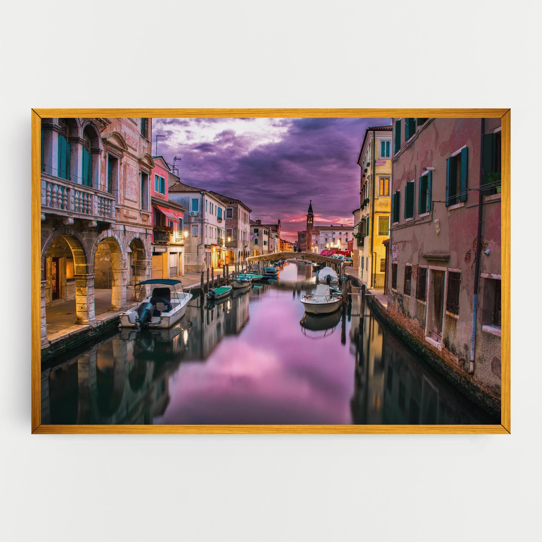 Purple Light Venecia mockup 0