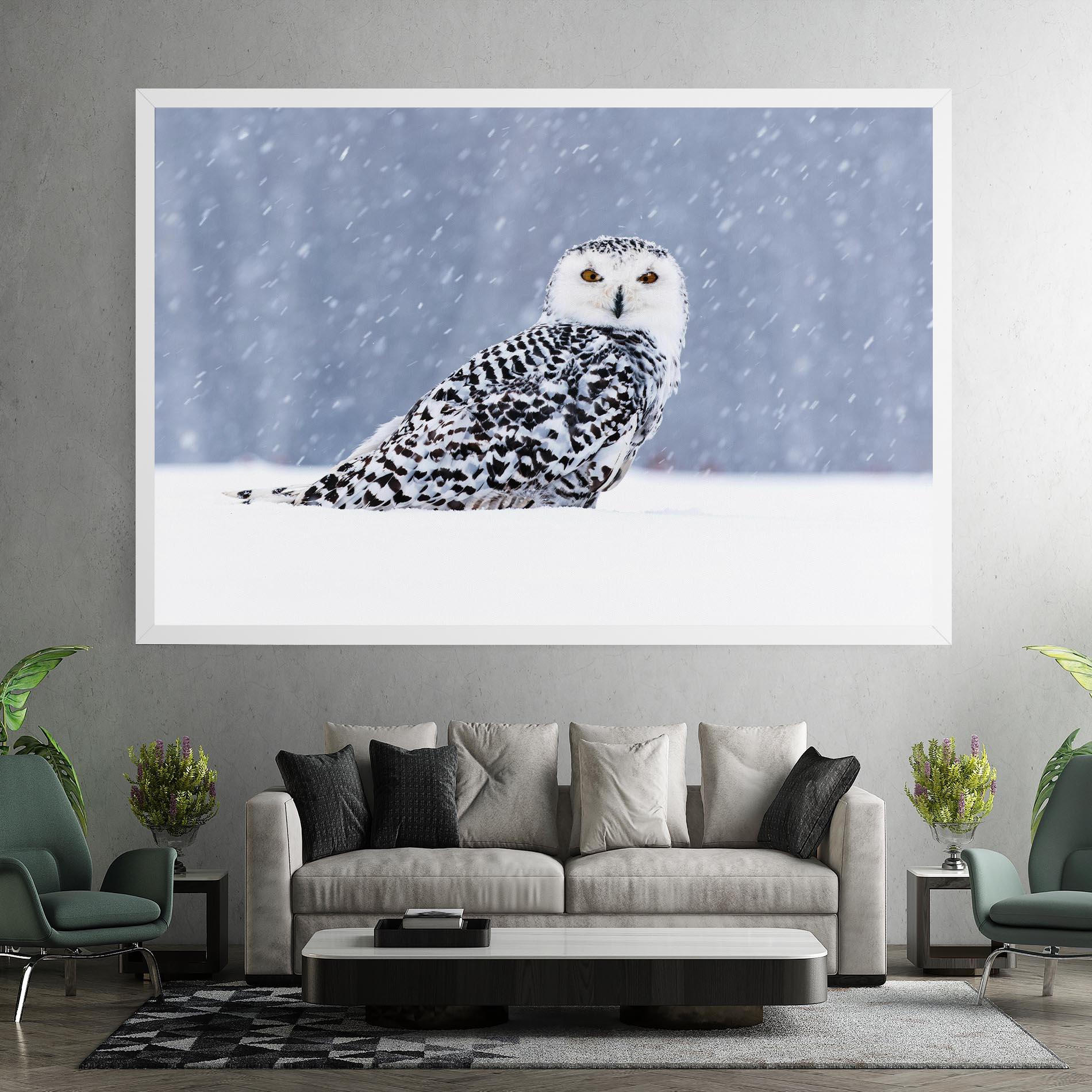 Картина на платно Snow Owl mockup 7