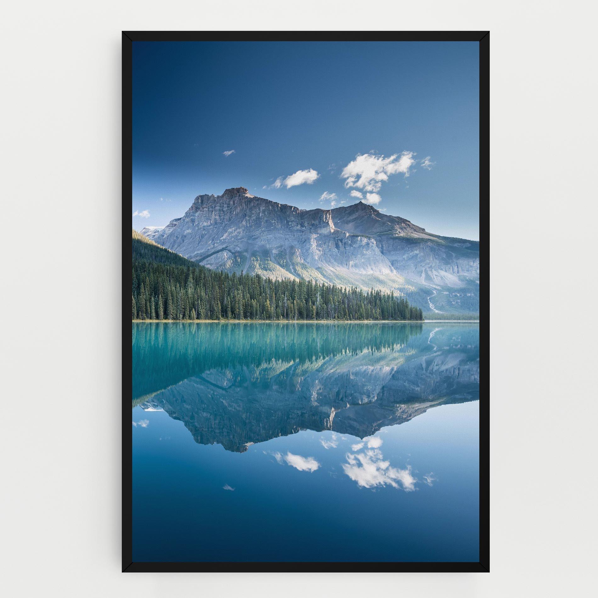 Картина на платно Blue Mountain Lake mockup 0