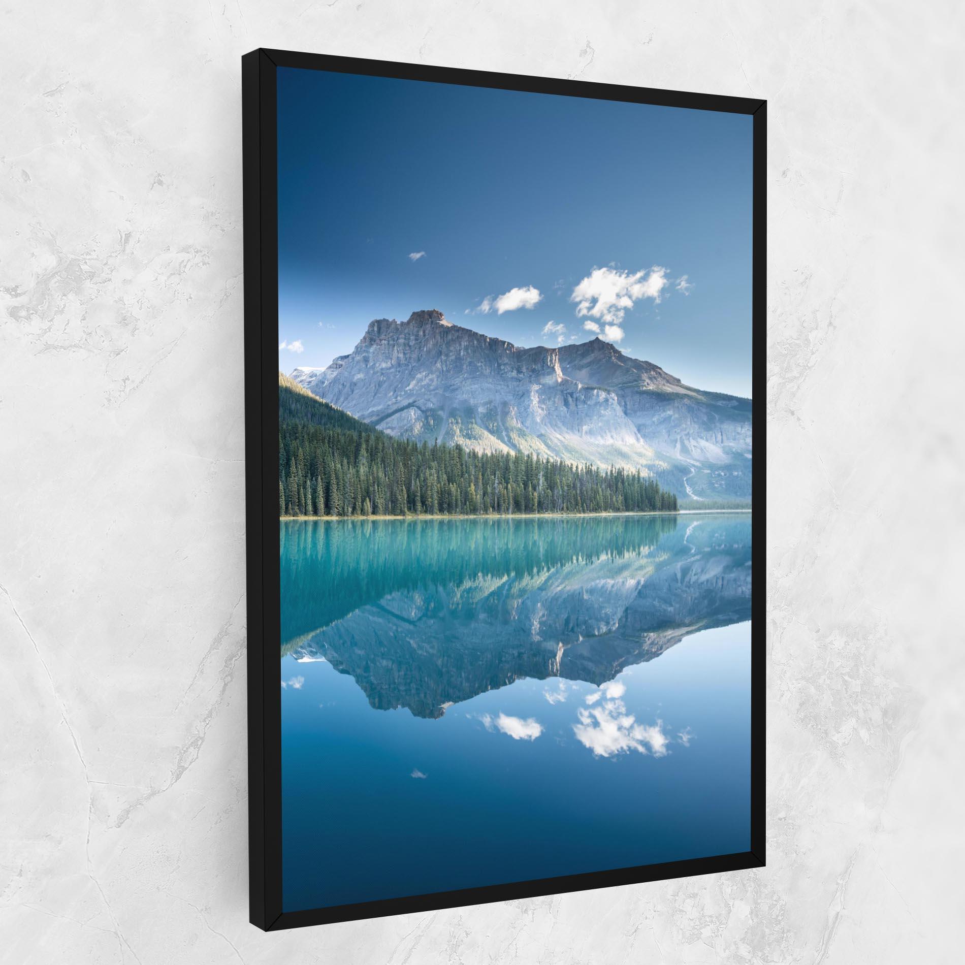 Картина на платно Blue Mountain Lake mockup 1