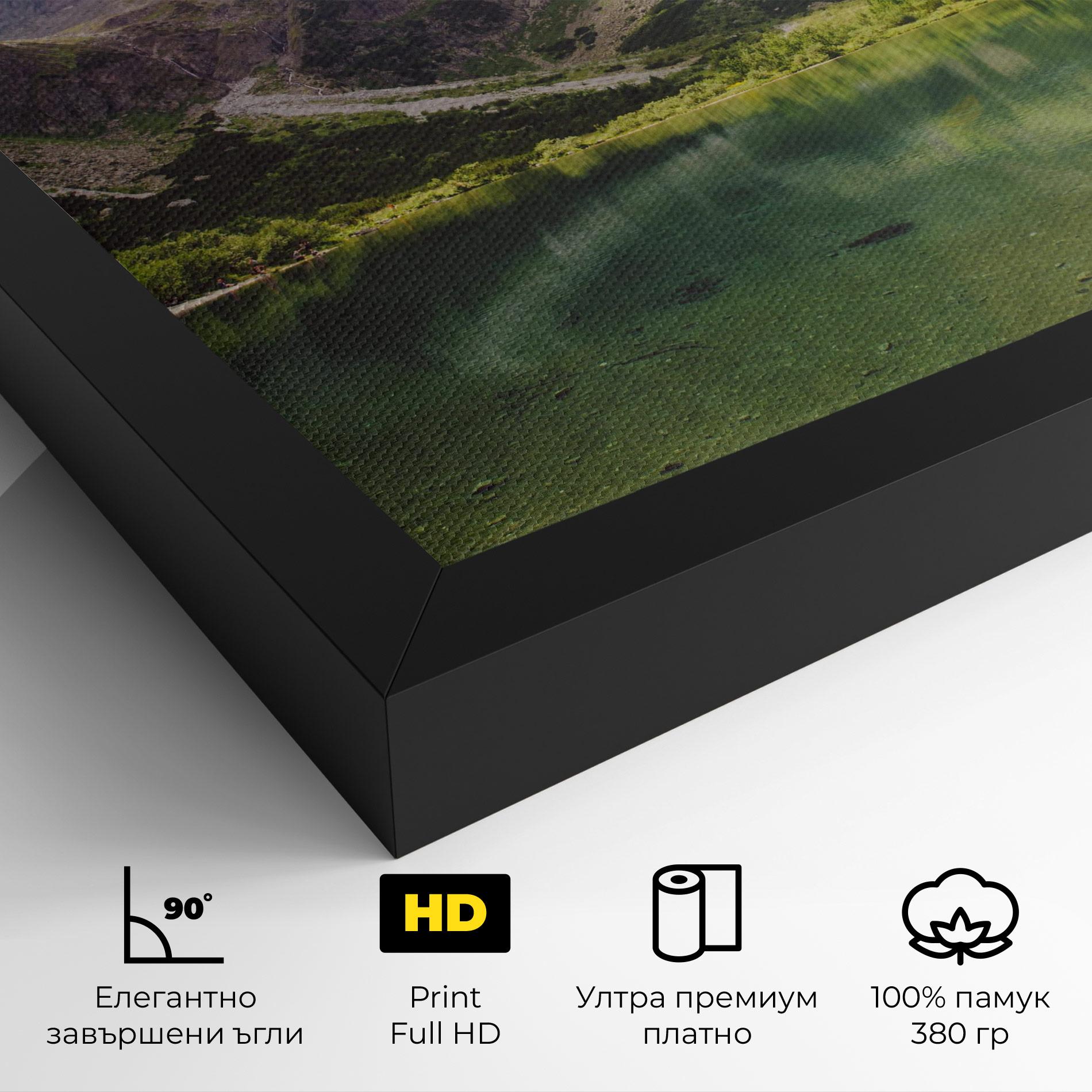 Картина на платно Green Mountain mockup 4
