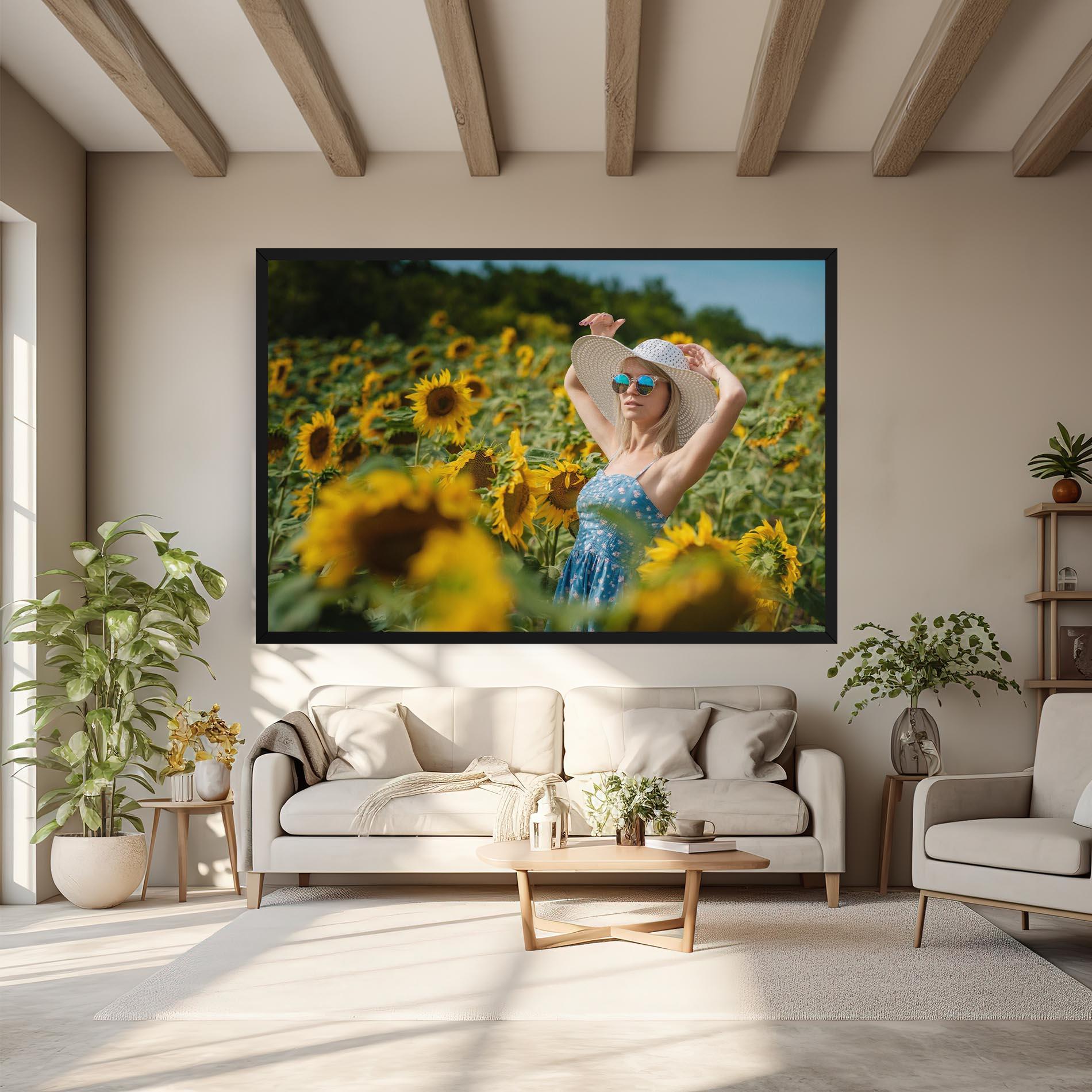 Картина на платно Model Posing mockup 6