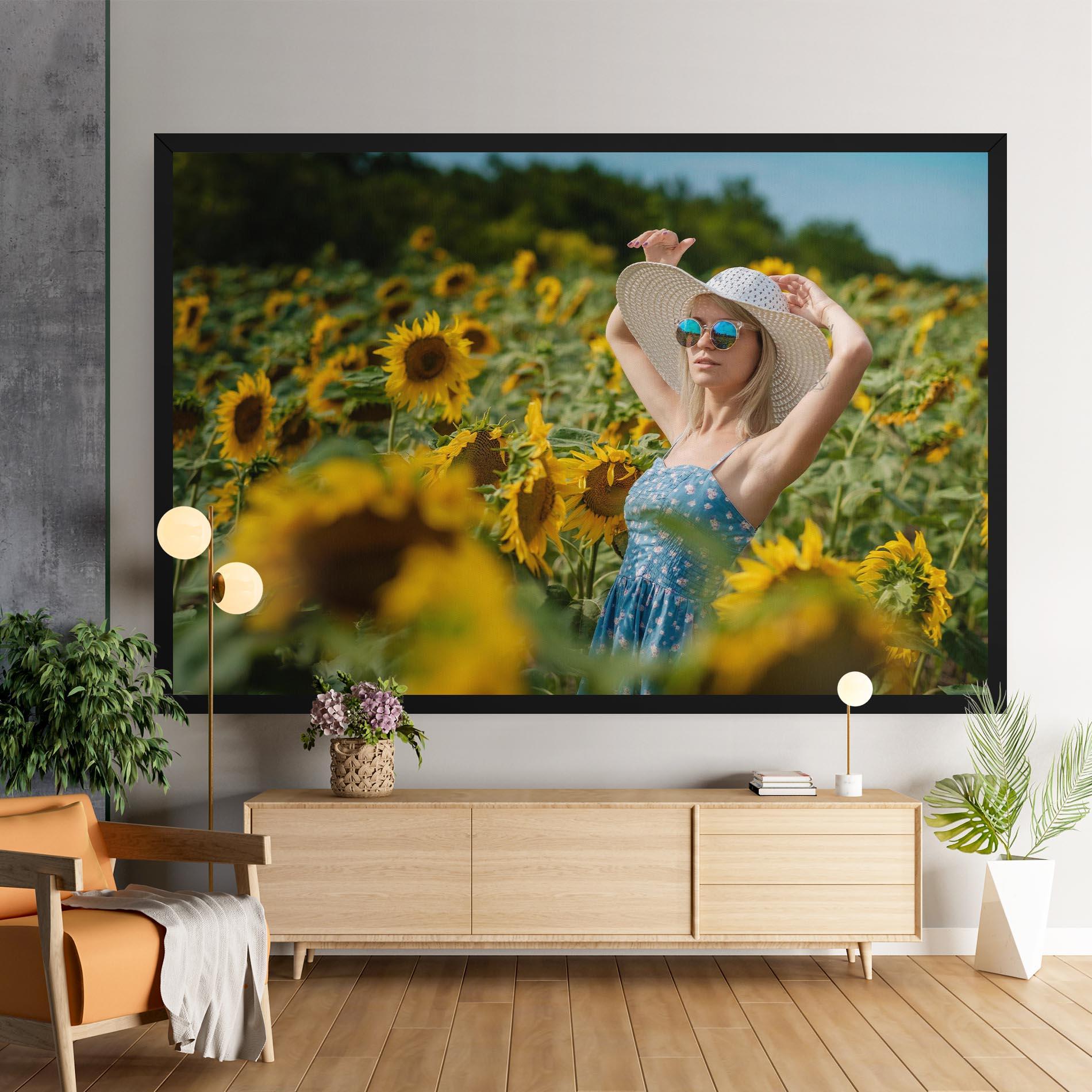 Картина на платно Model Posing mockup 9