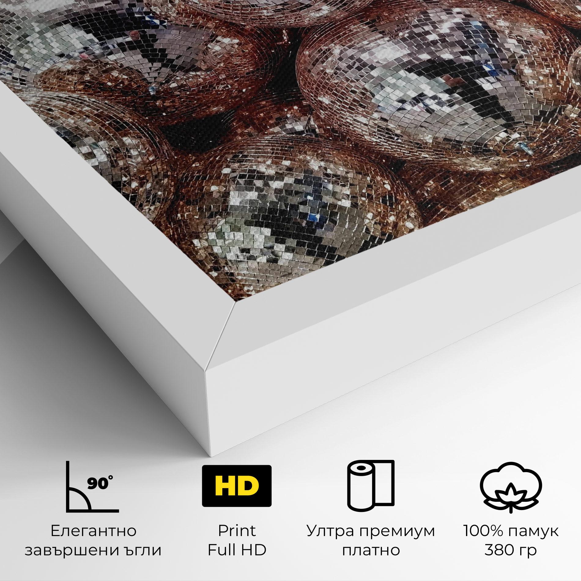 Картина на платно Christmas Disko Balls mockup 4