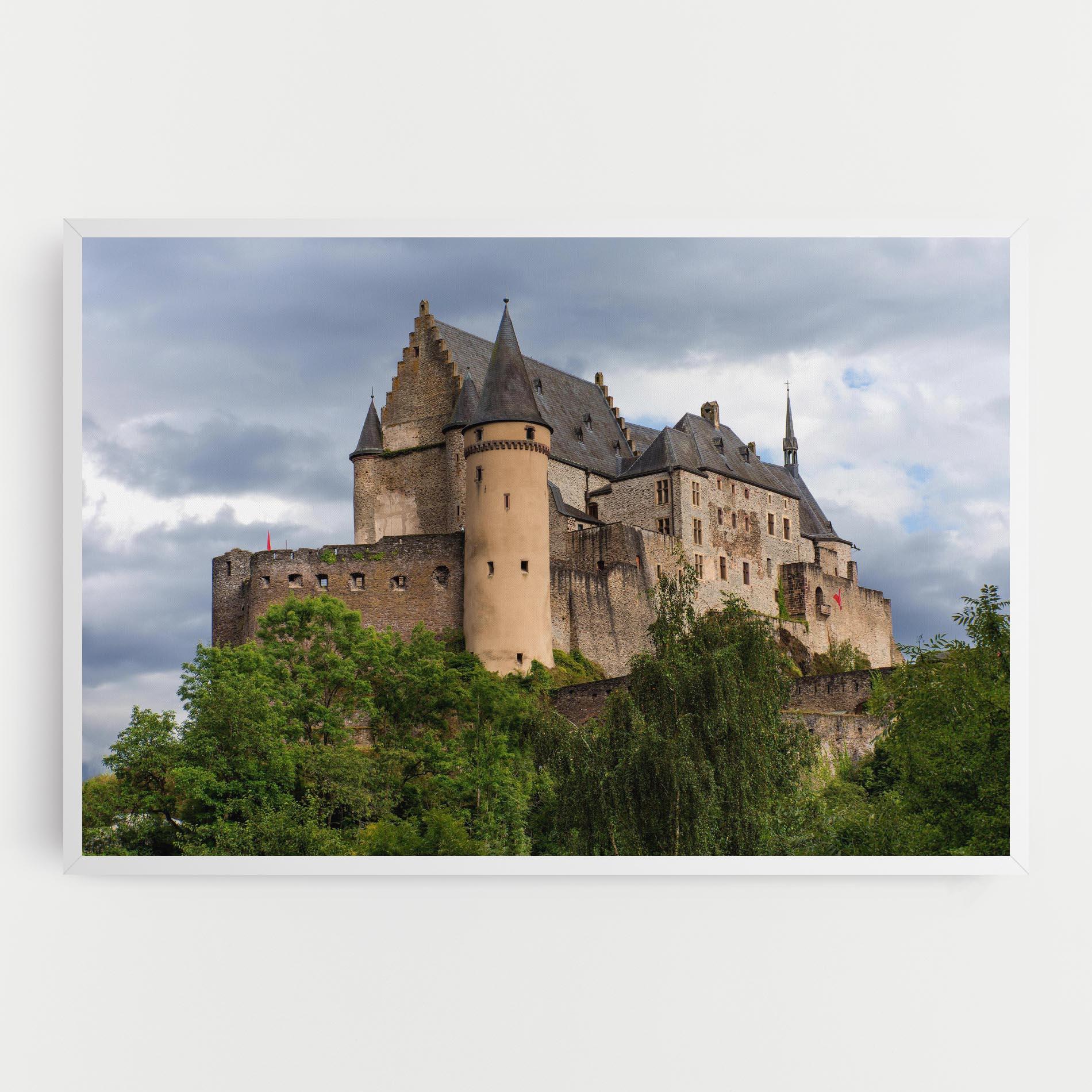 Картина на платно Castle Vianden mockup 0