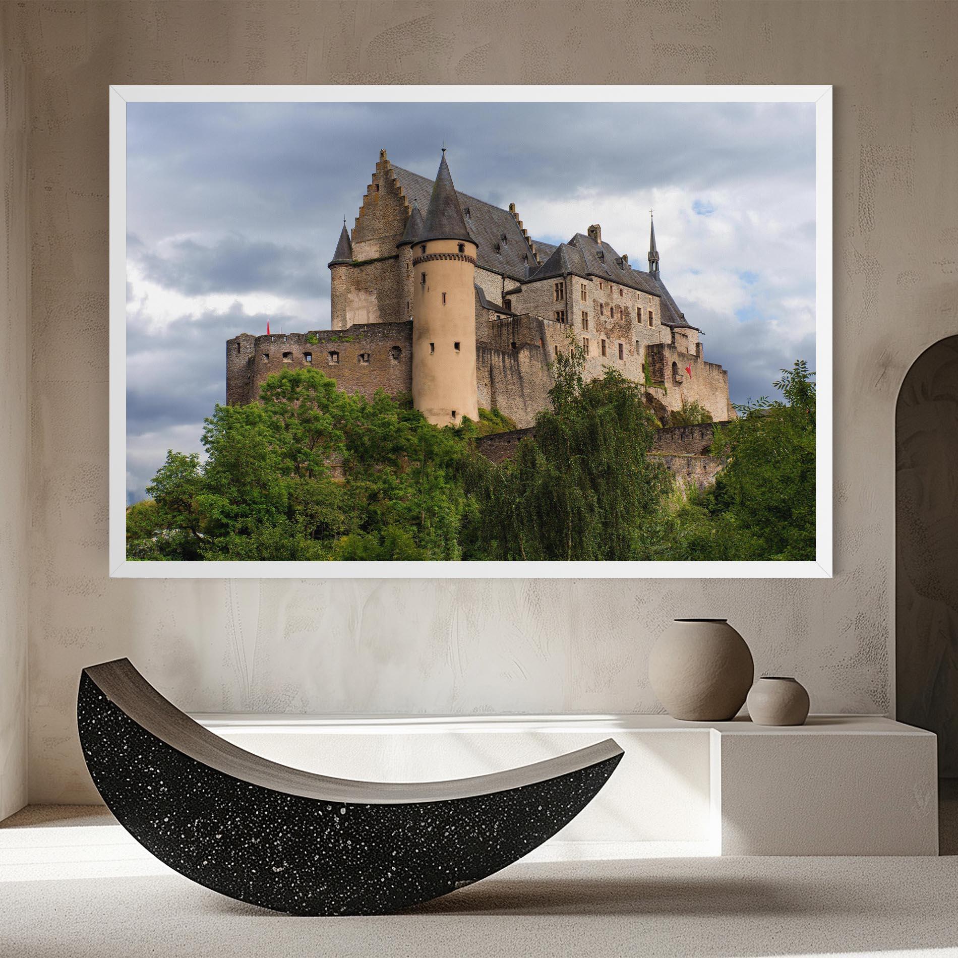 Картина на платно Castle Vianden mockup 8