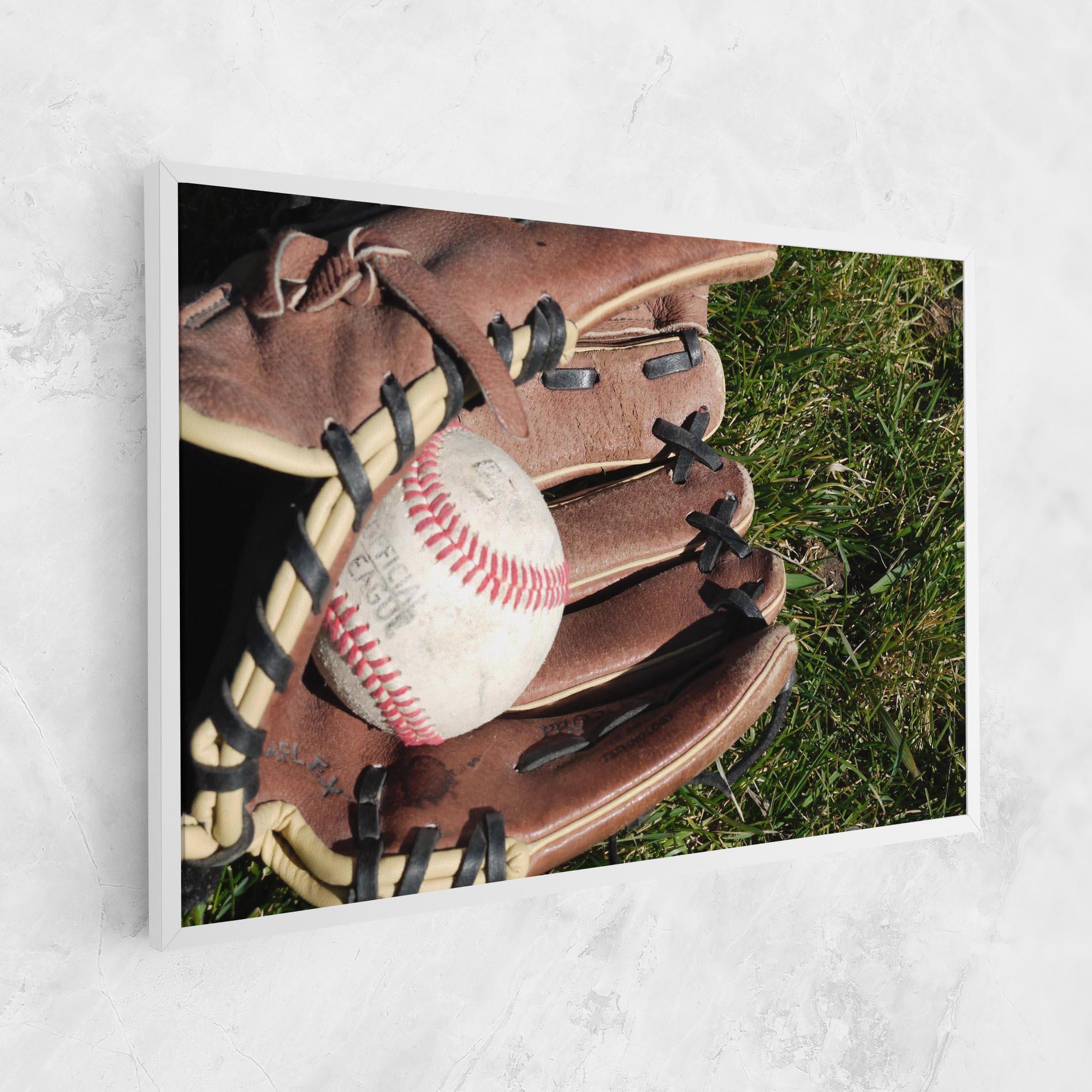 Картина на платно Brown Baseball Glove mockup 1