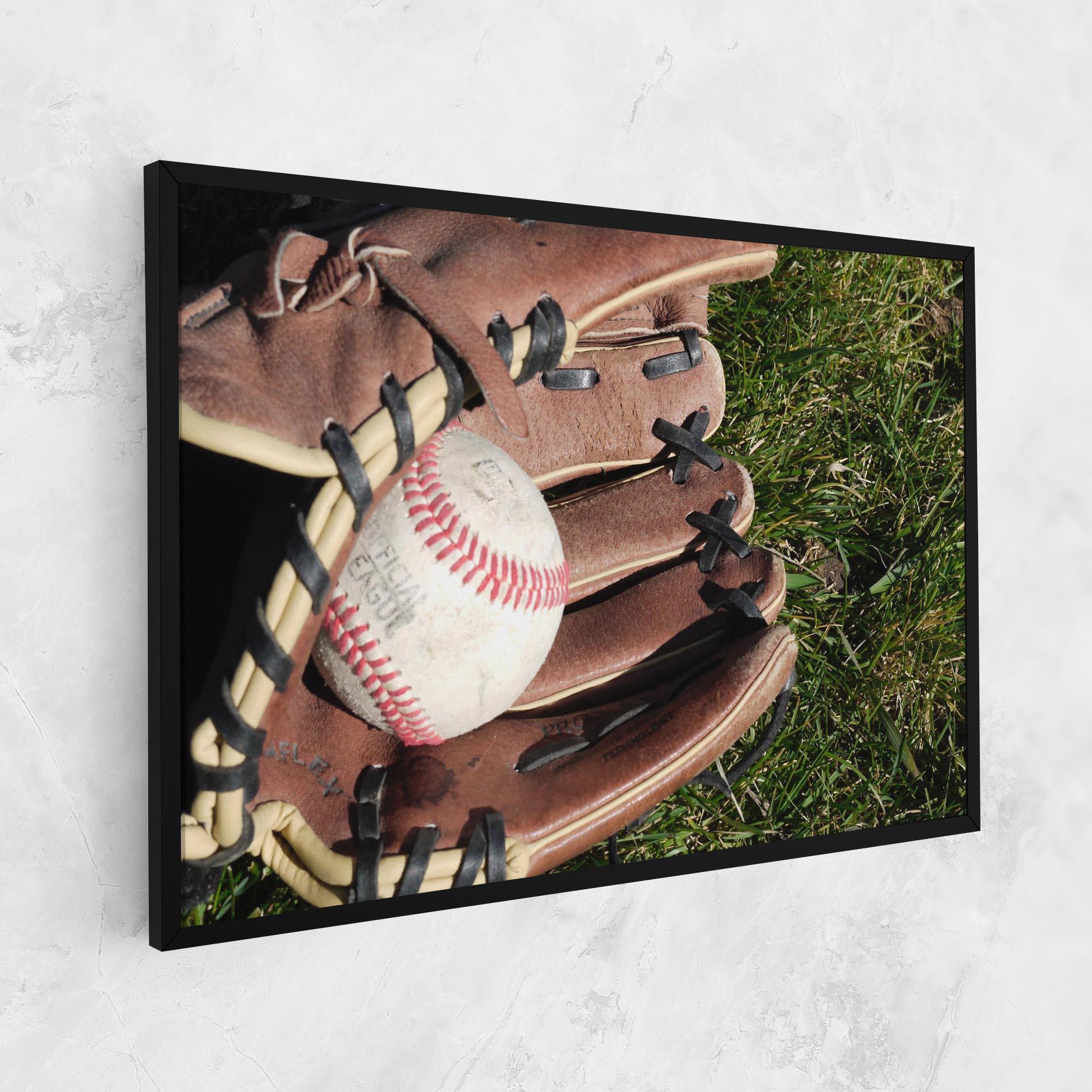 Картина на платно Brown Baseball Glove mockup 1