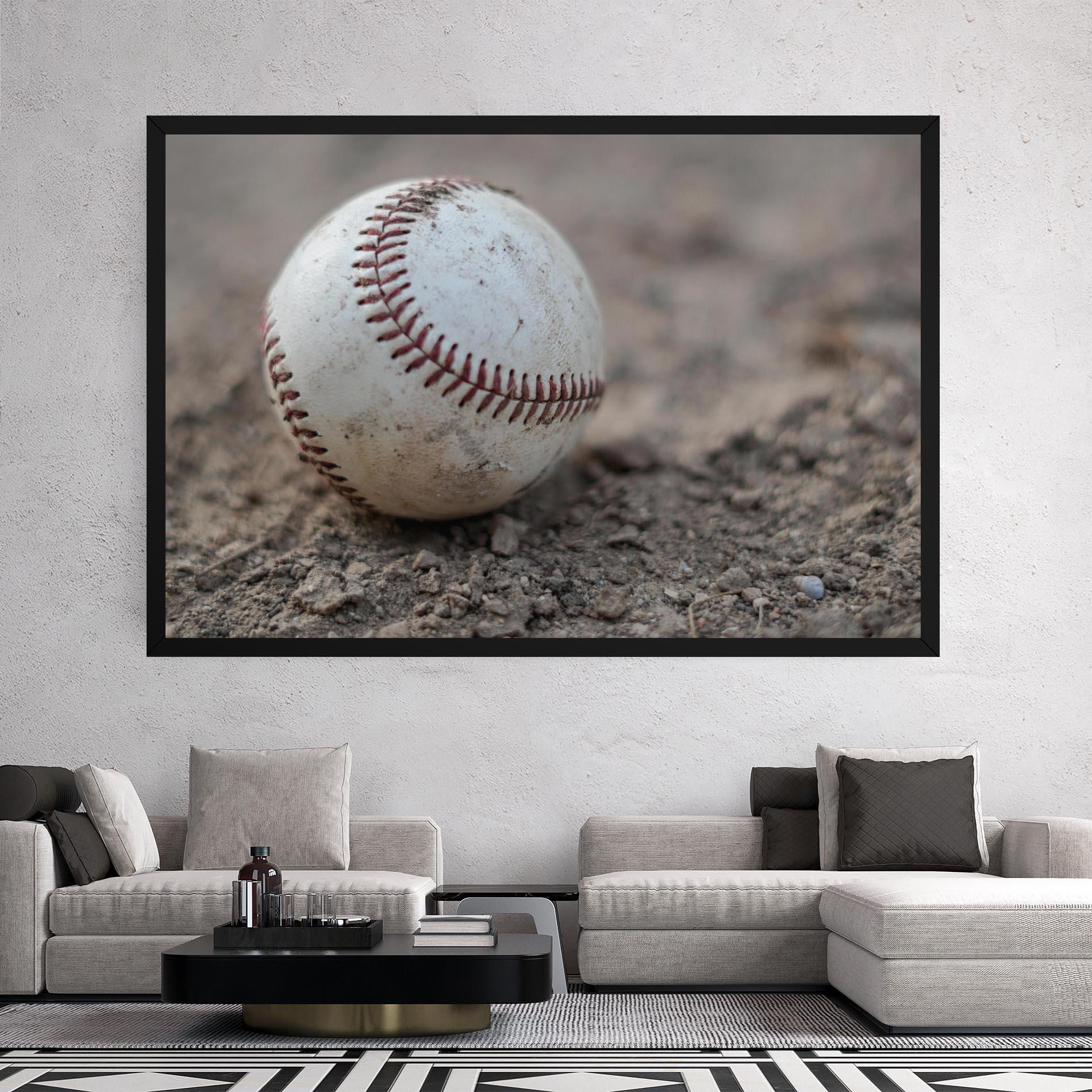 Картина на платно Dusty Baseball Ball mockup 2
