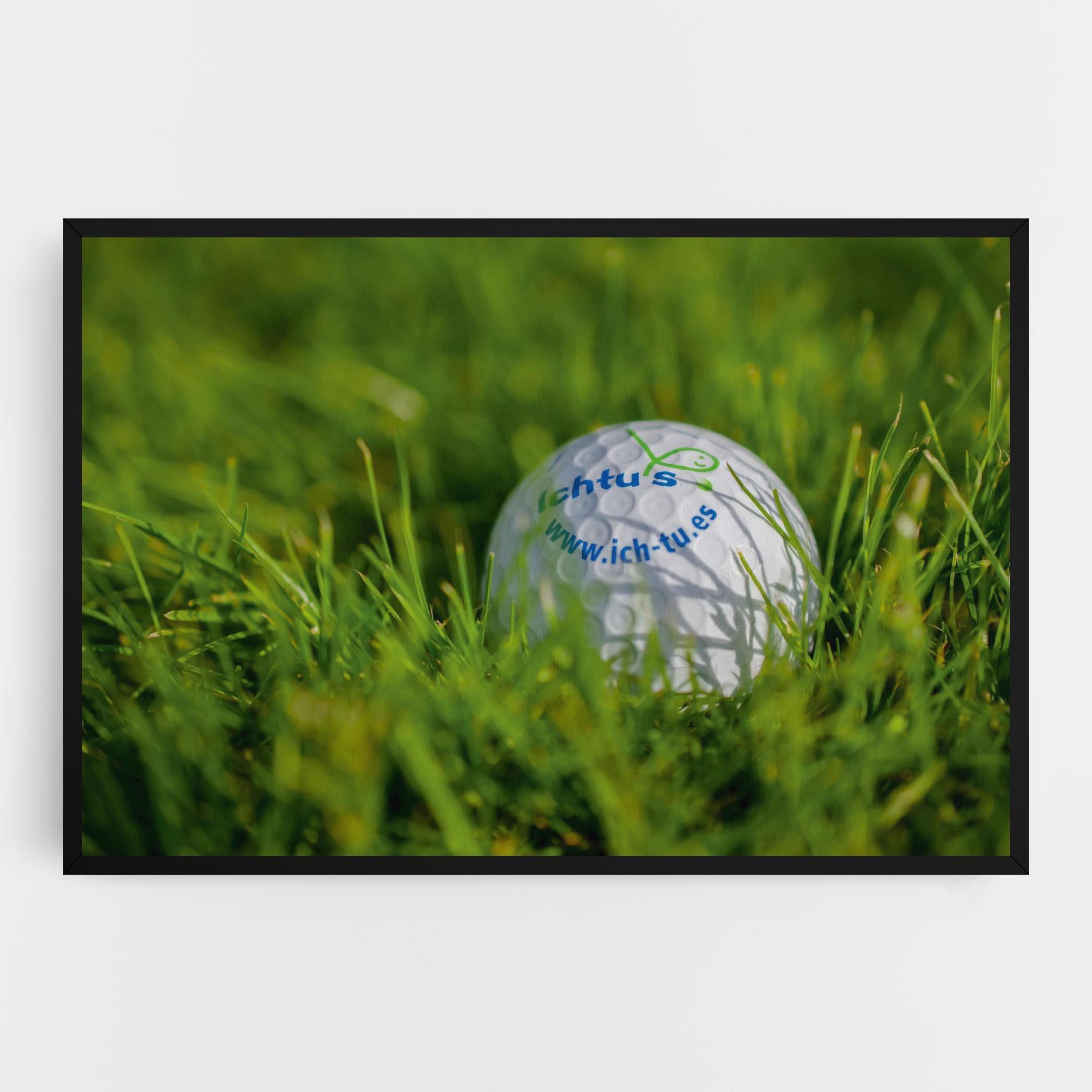 Картина на платно Golf Ball In Grass mockup 0