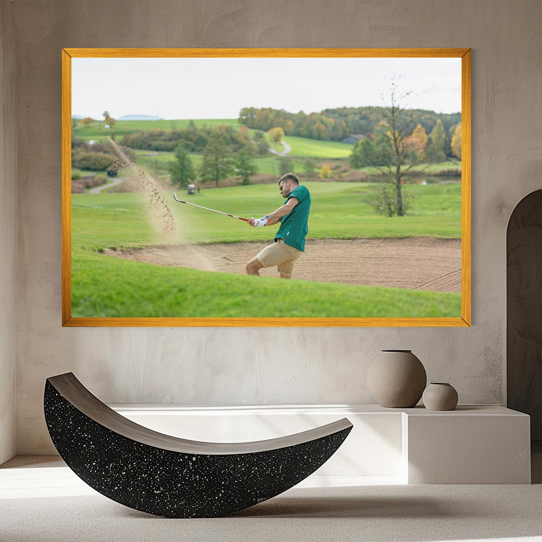 Картина на платно Green Tshirt Golf Player mockup 8