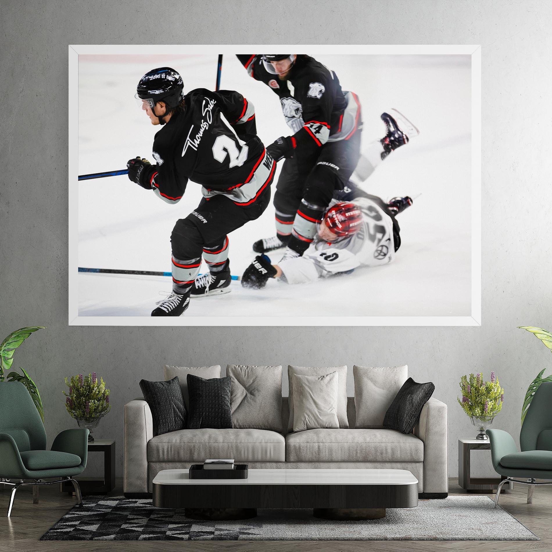 Картина на платно Breakaway Boss mockup 7