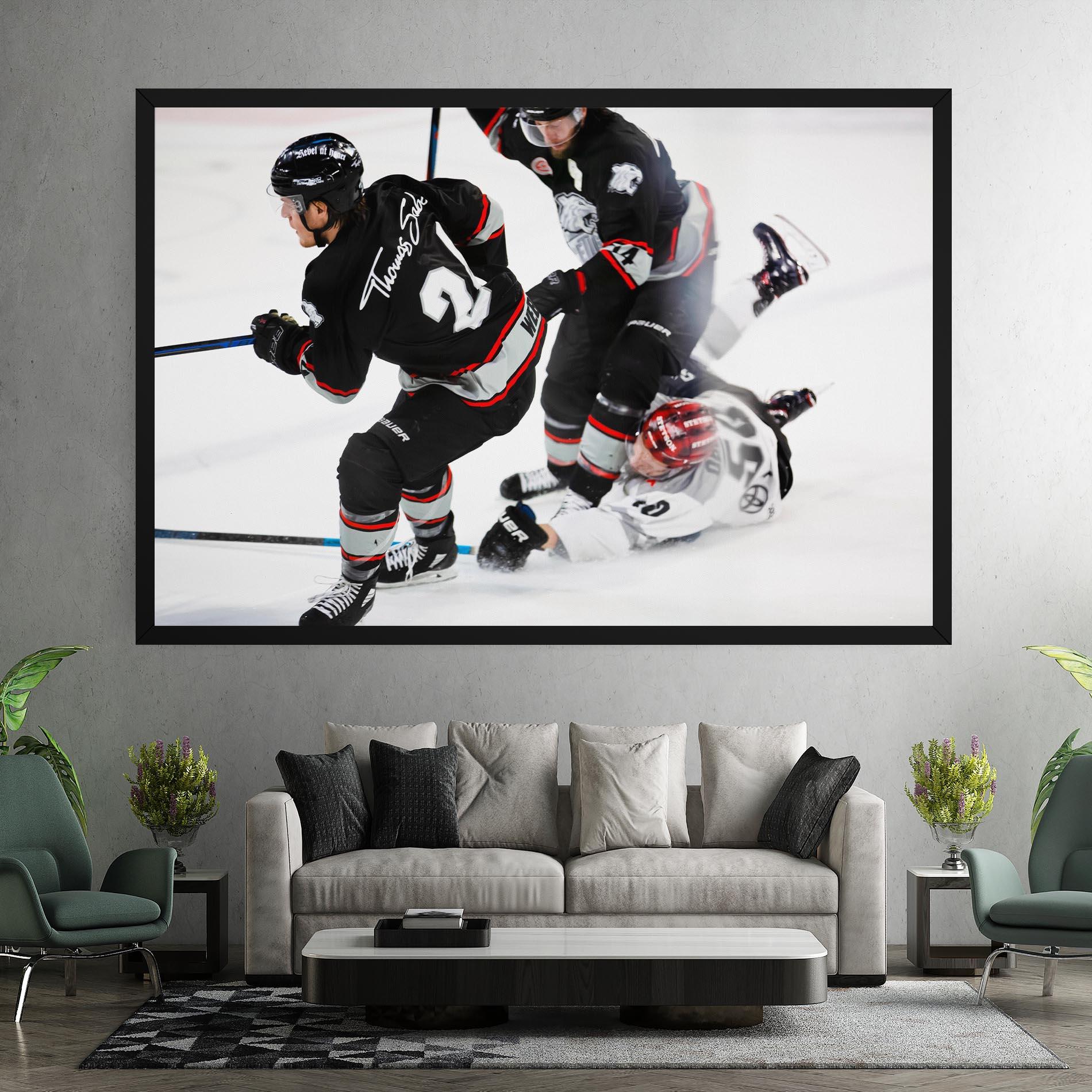 Картина на платно Breakaway Boss mockup 7