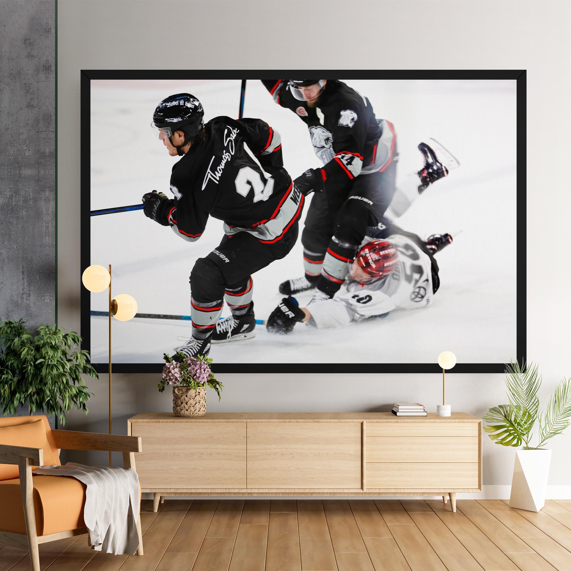 Картина на платно Breakaway Boss mockup 9