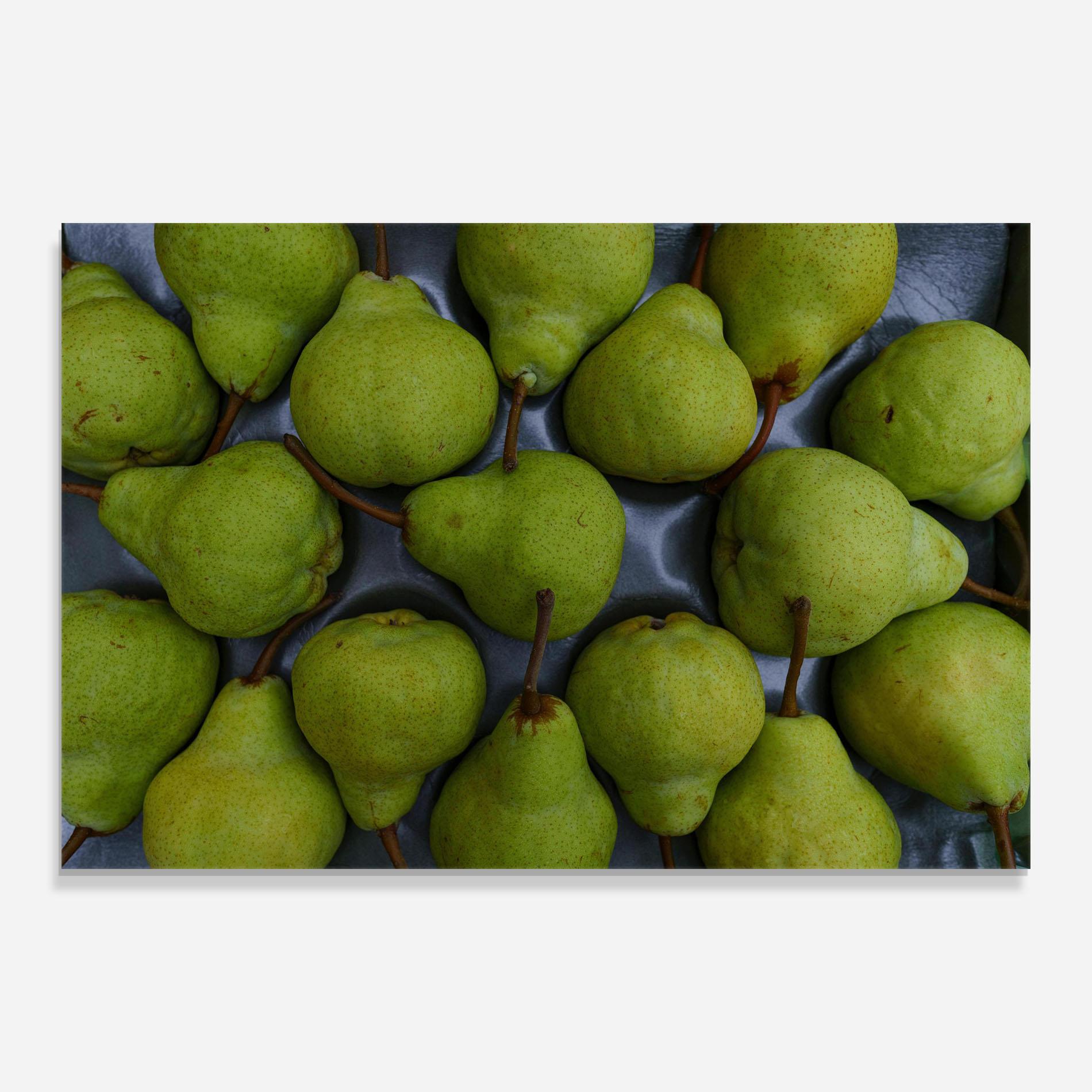 Стъклена картина Green Pear mockup 0